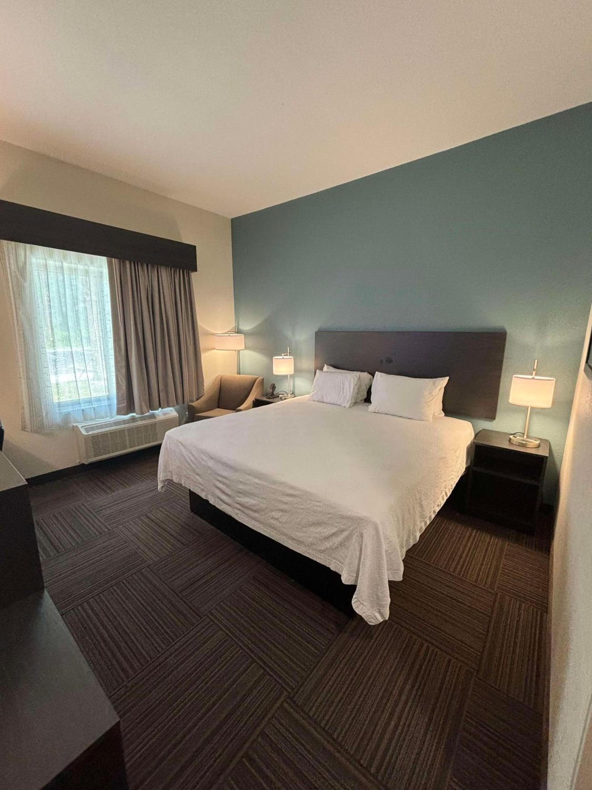 Best Western Plus Bluffton/Hilton Head Hotel photo 6
