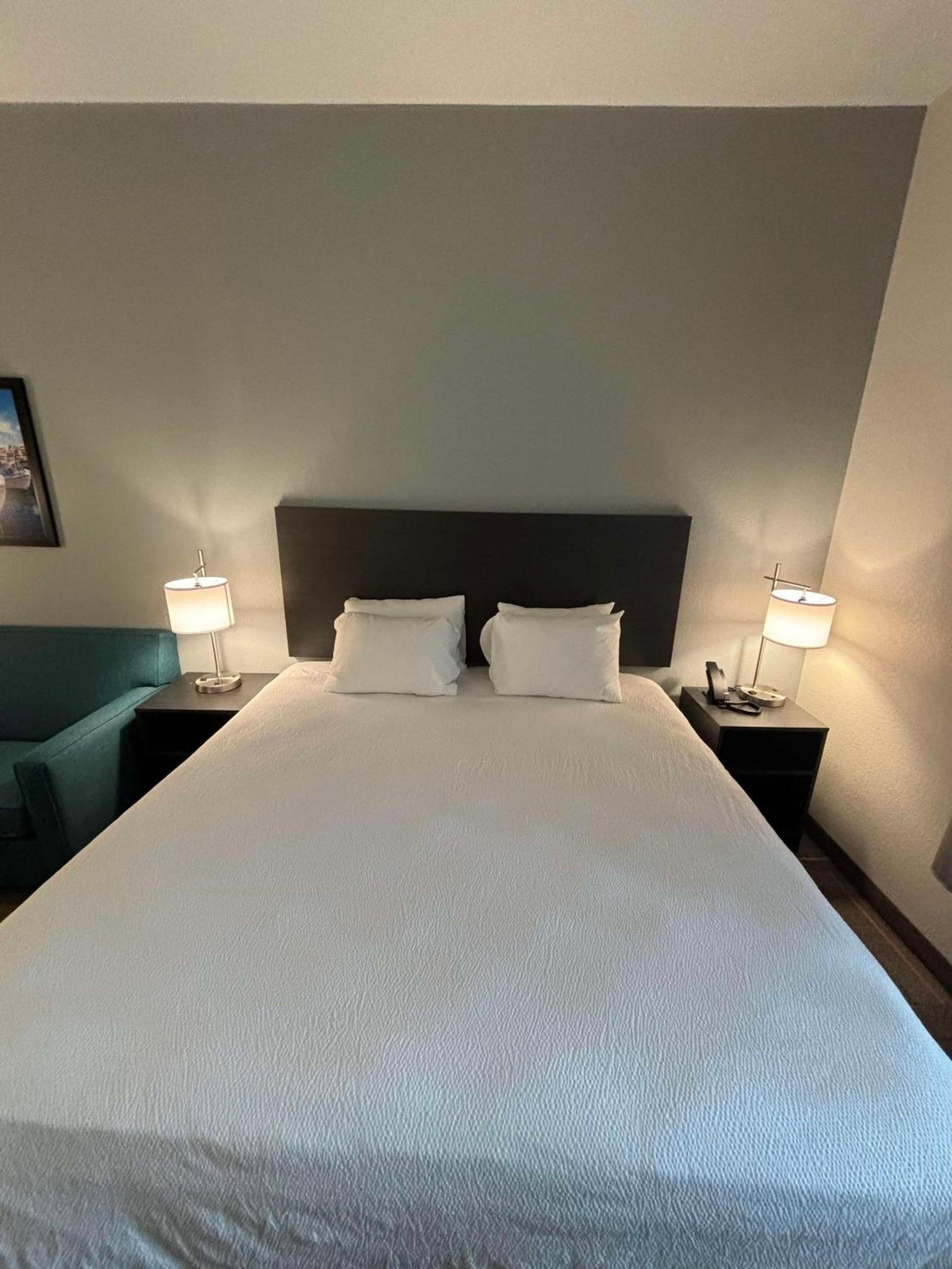 Best Western Plus Bluffton/Hilton Head Hotel photo 8