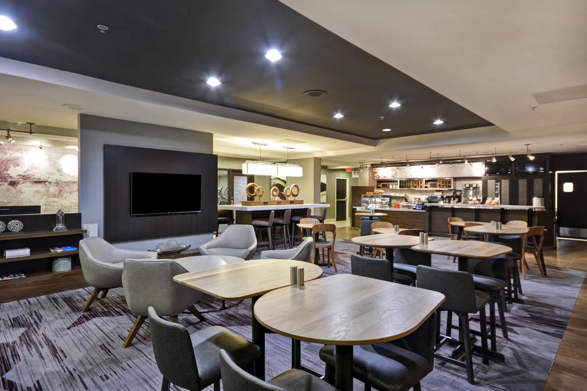 Courtyard by Marriott Dalton photo 27