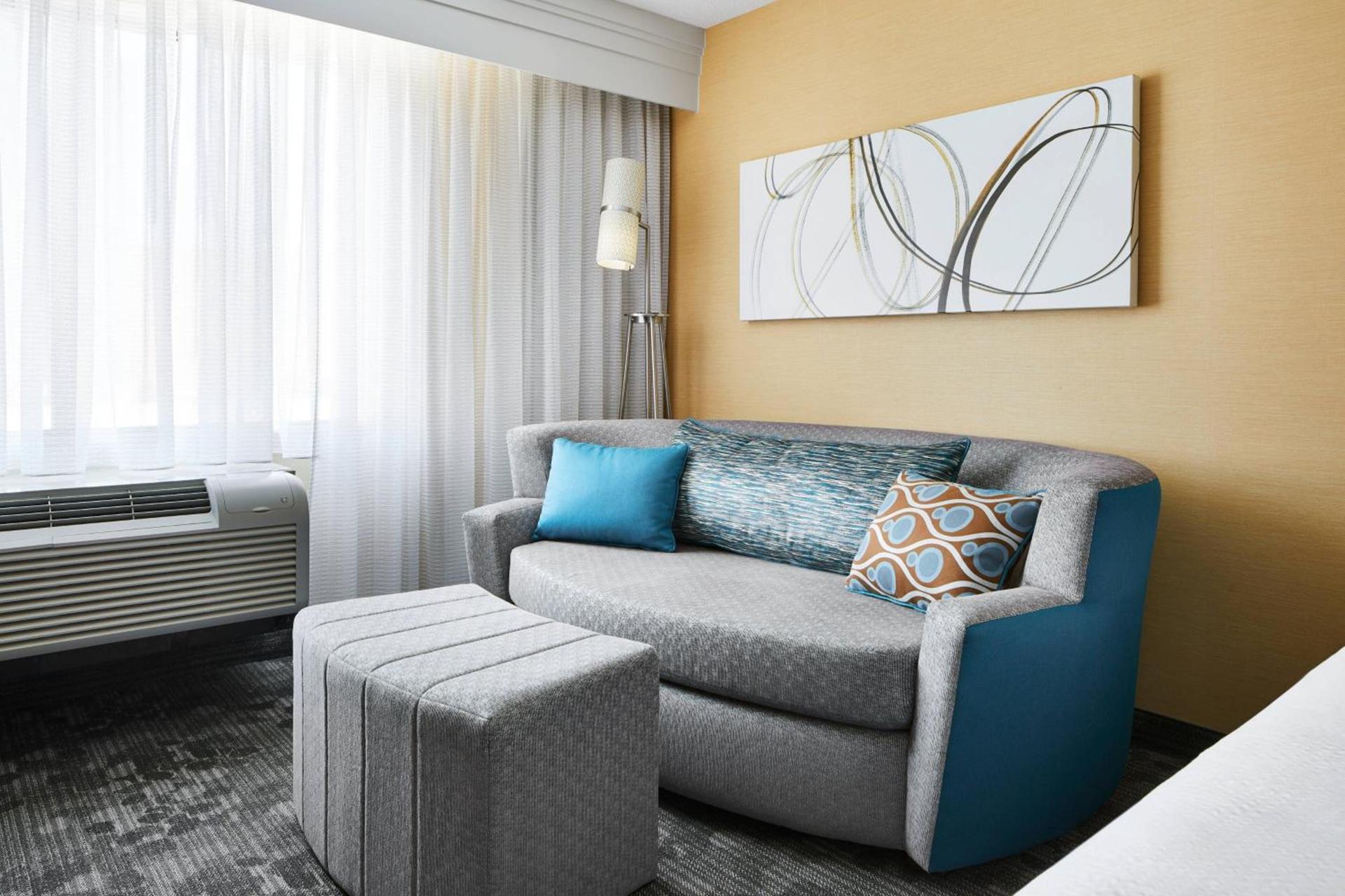 Courtyard by Marriott Newark Downtown photo 14