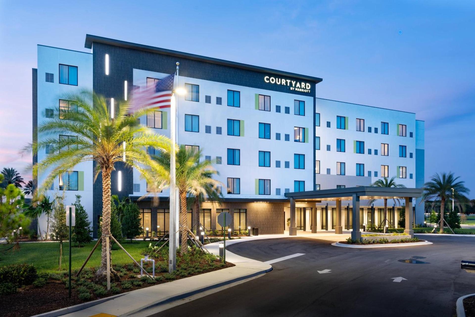 Courtyard by Marriott Port St. Lucie Tradition photo 8