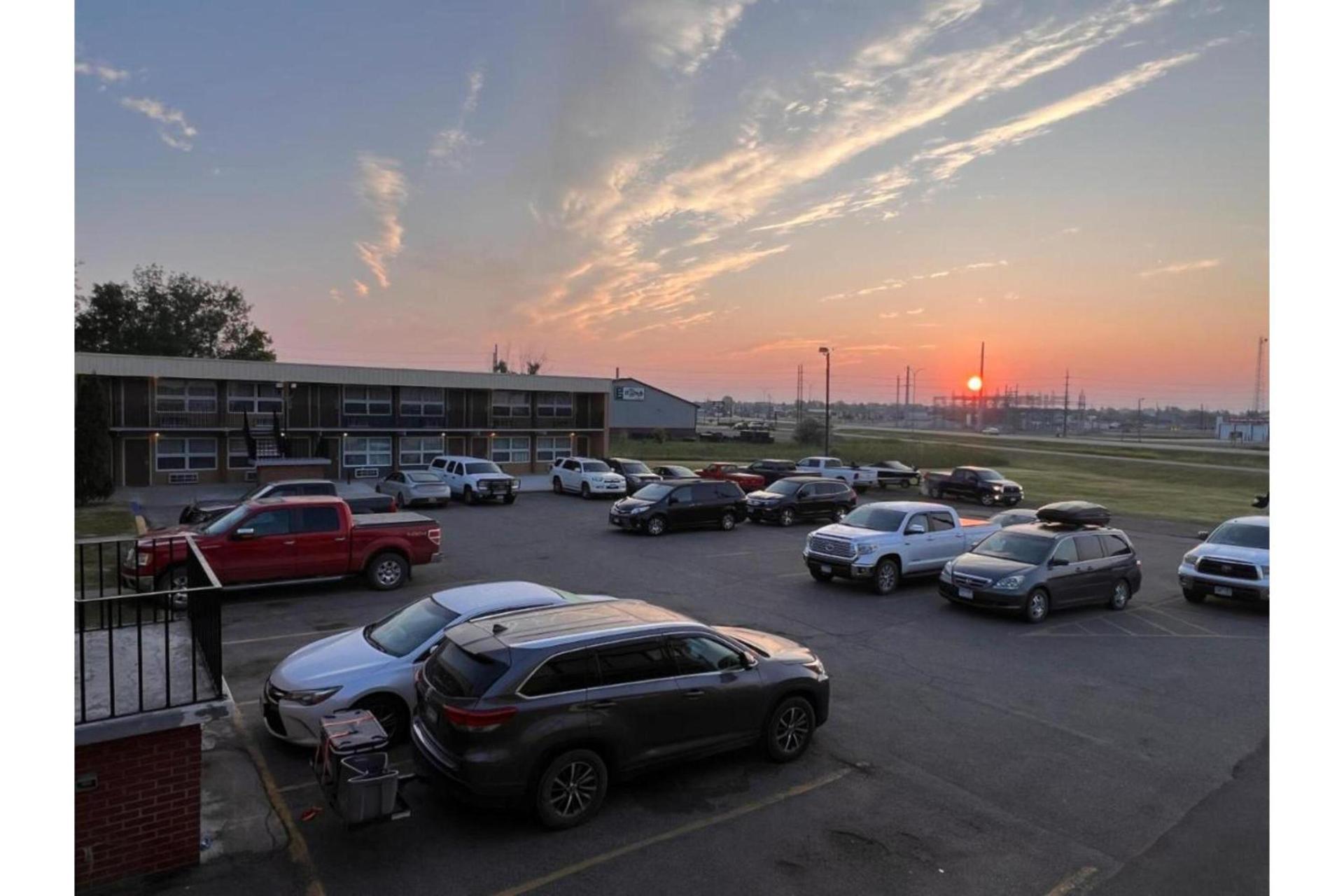 Devils Lake Inn By OYO Near Devils Lake Regional Airport photo 33