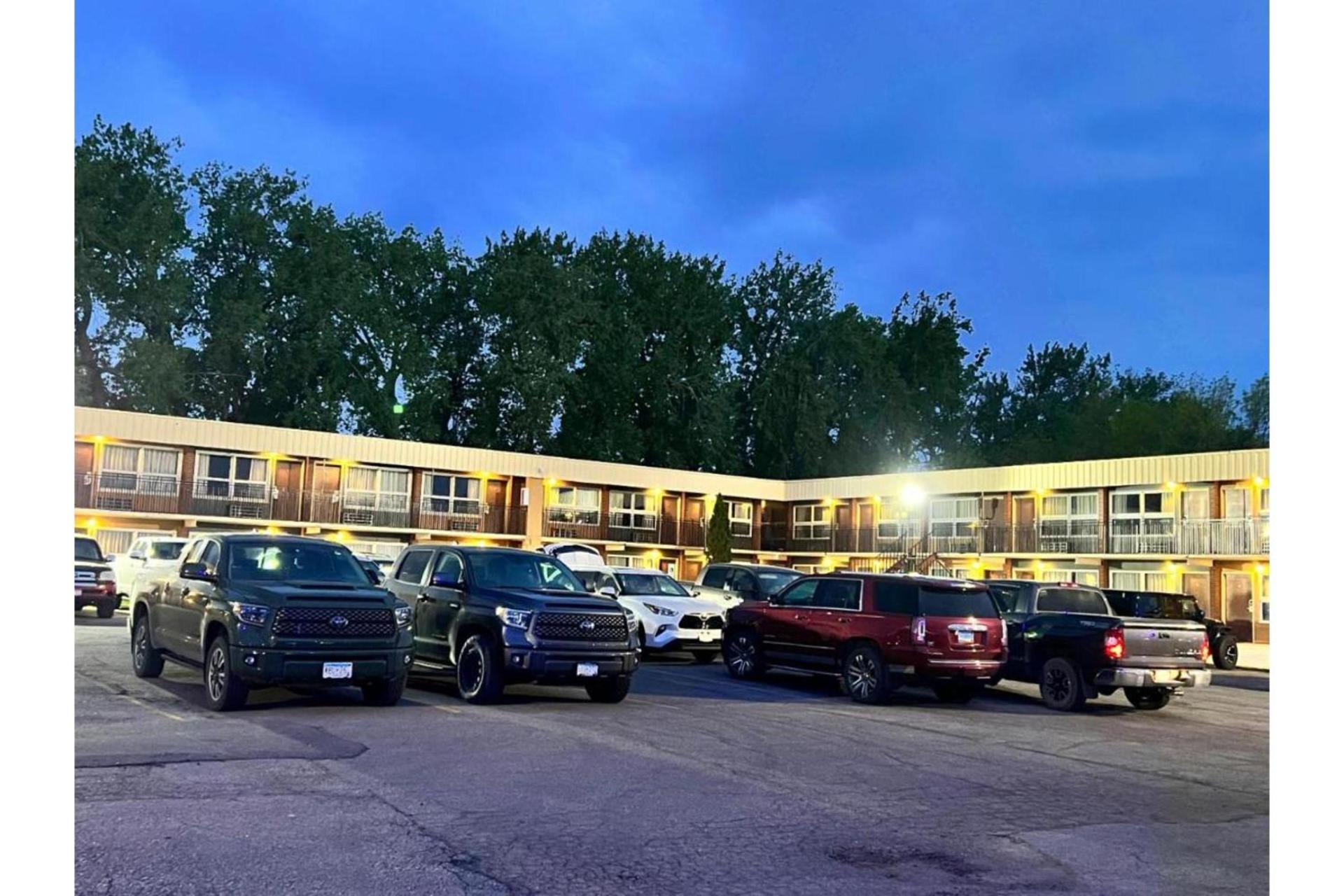 Devils Lake Inn By OYO Near Devils Lake Regional Airport photo 35