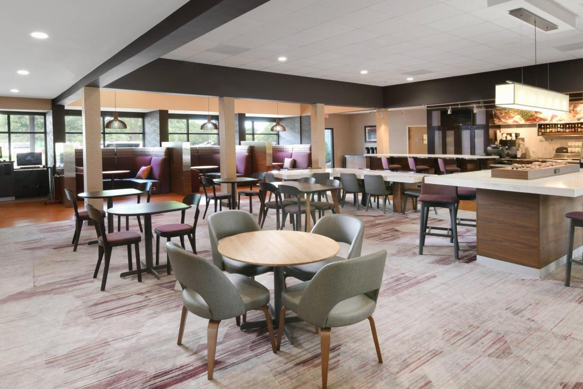Courtyard by Marriott Dallas DFW Airport North/Irving photo 7