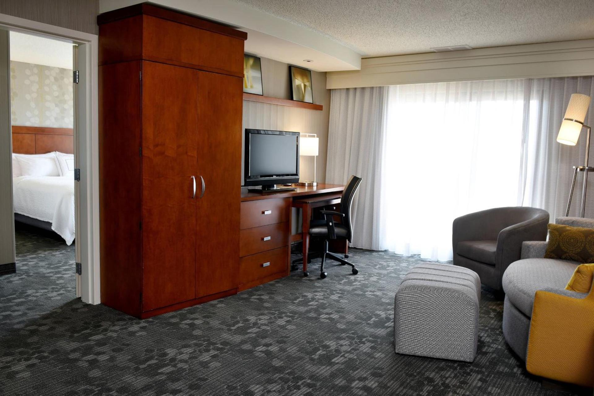 Courtyard By Marriott Sioux Falls photo 12
