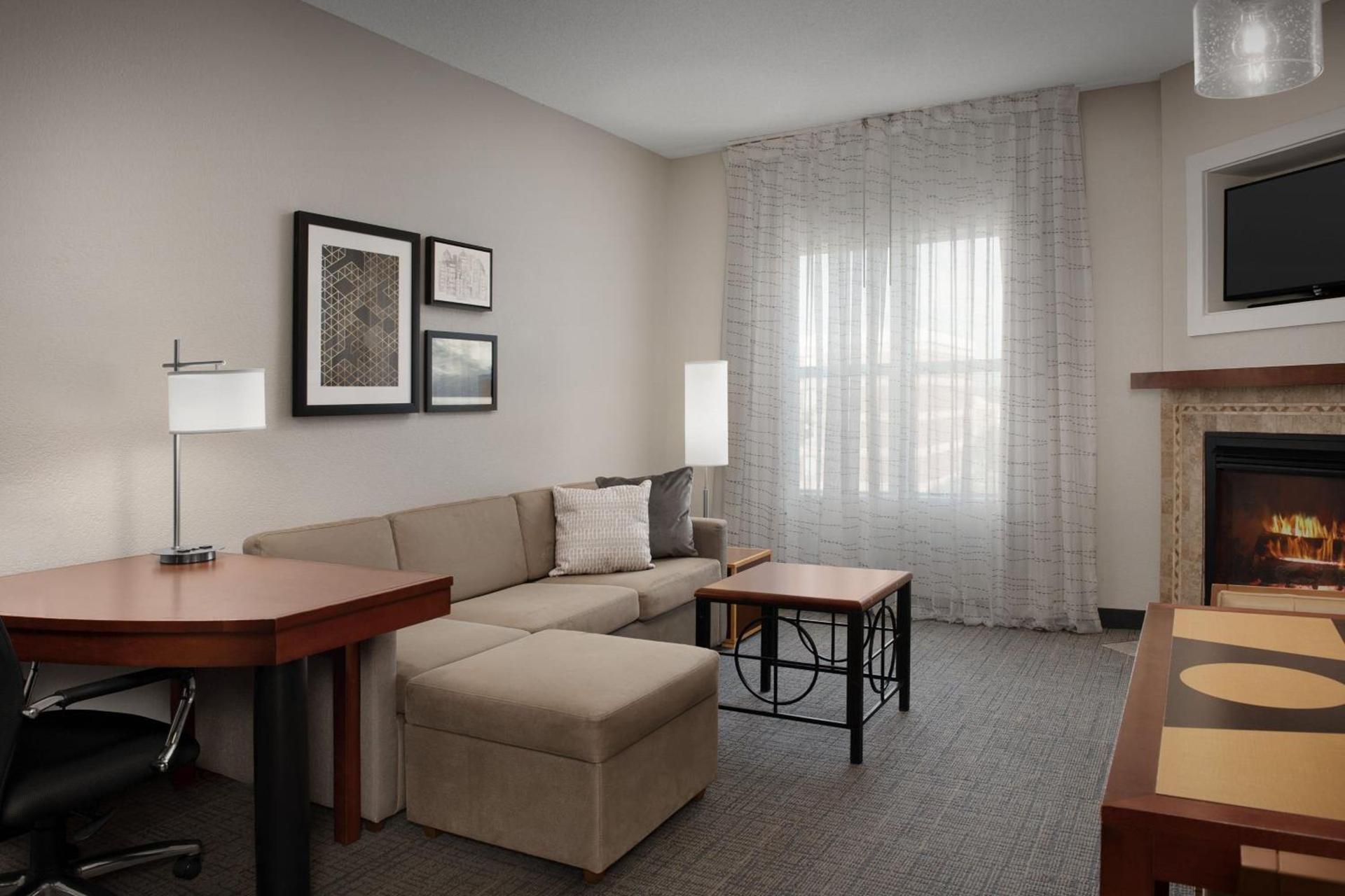 Residence Inn by Marriott Greensboro Airport photo 6