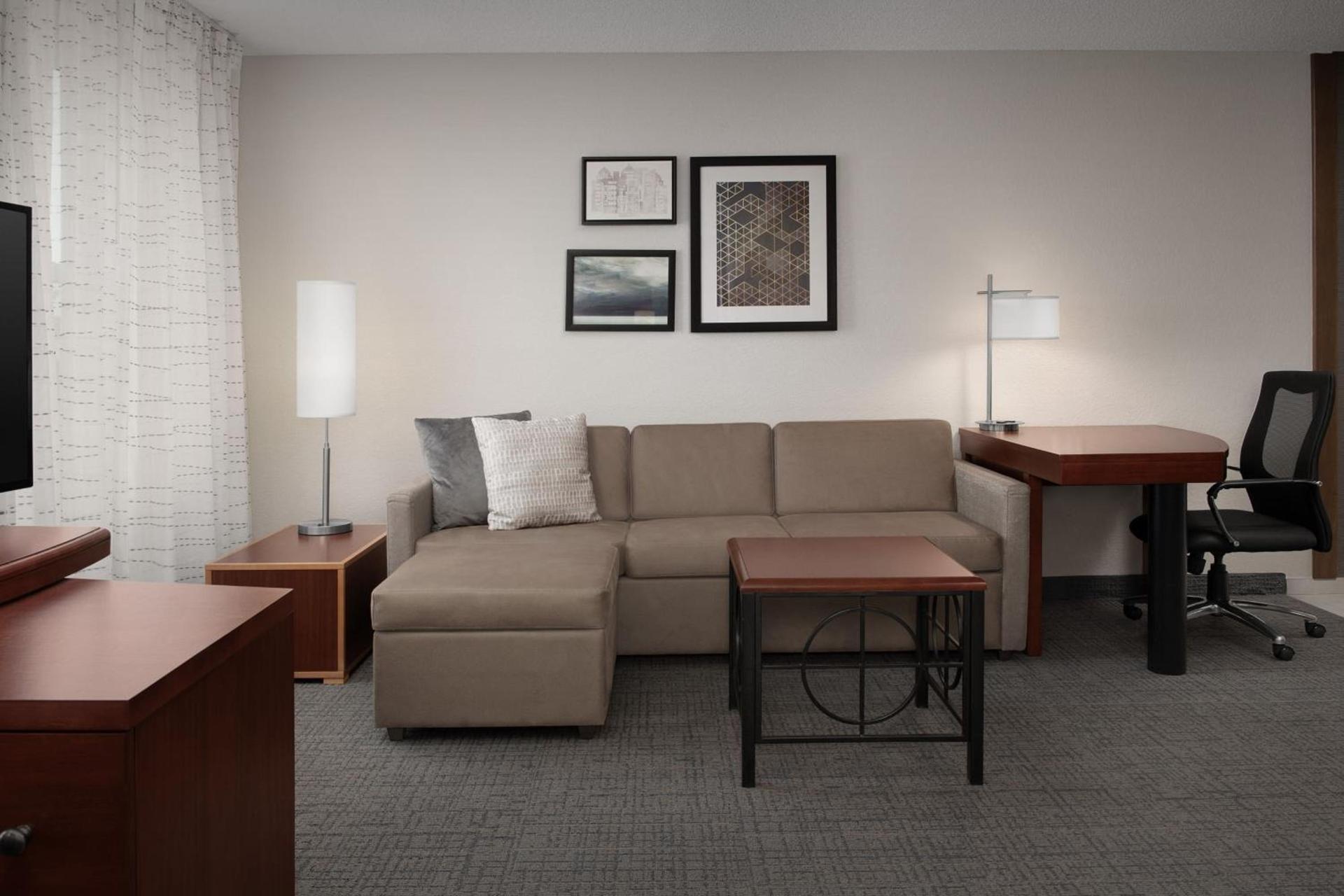 Residence Inn by Marriott Greensboro Airport photo 8
