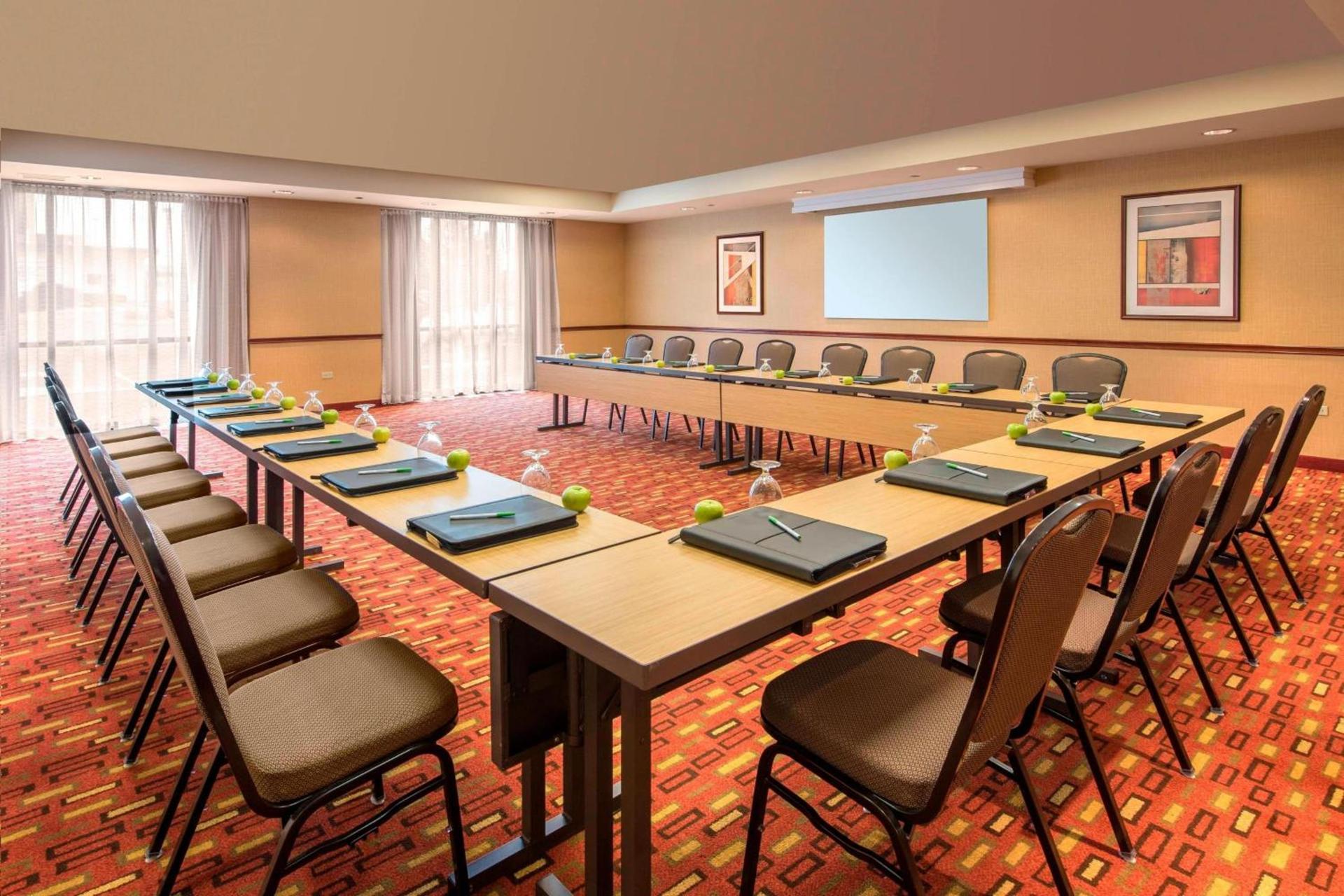 Courtyard by Marriott Denver Cherry Creek photo 34