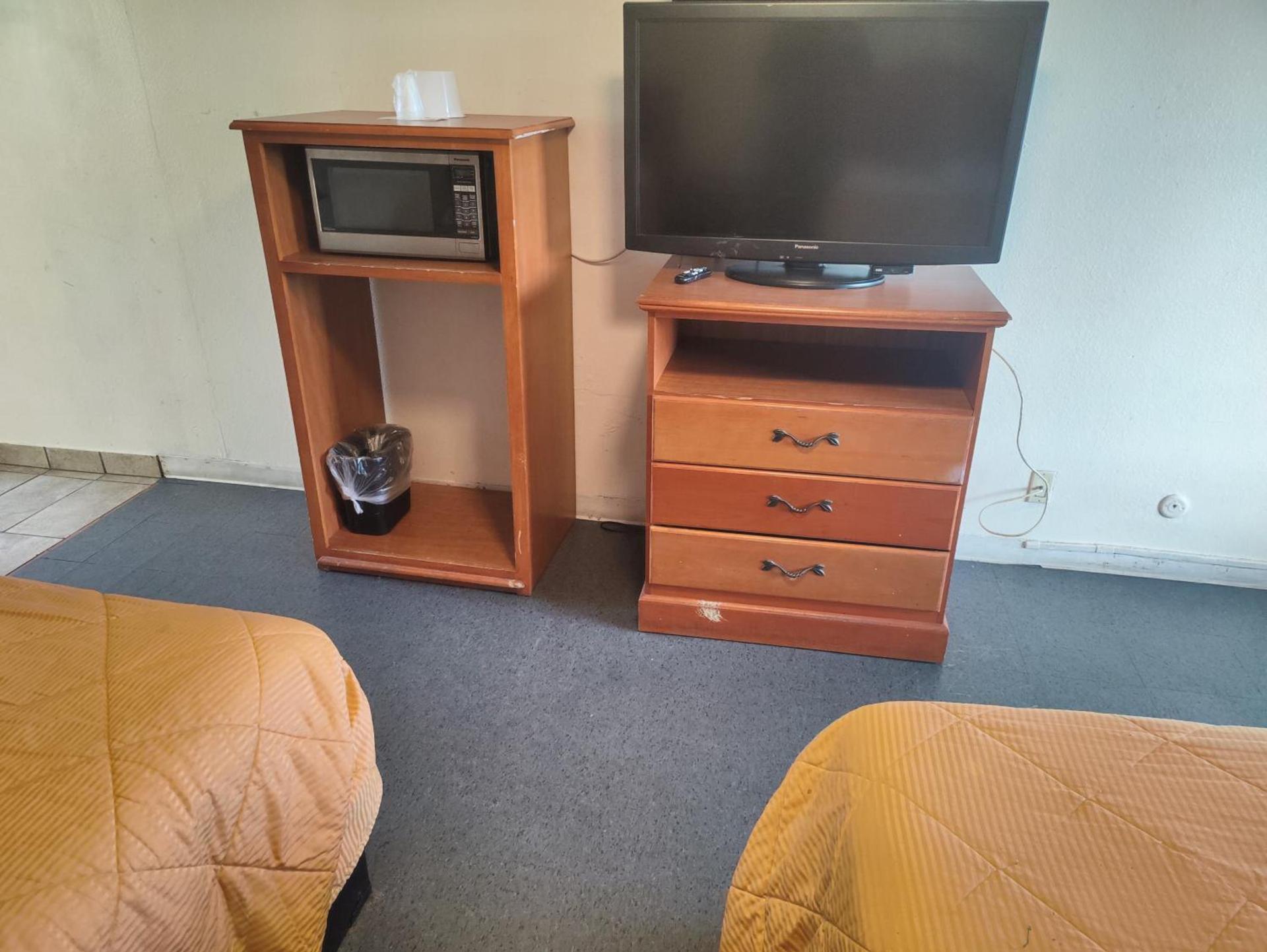 Best Inn & Suites photo 4