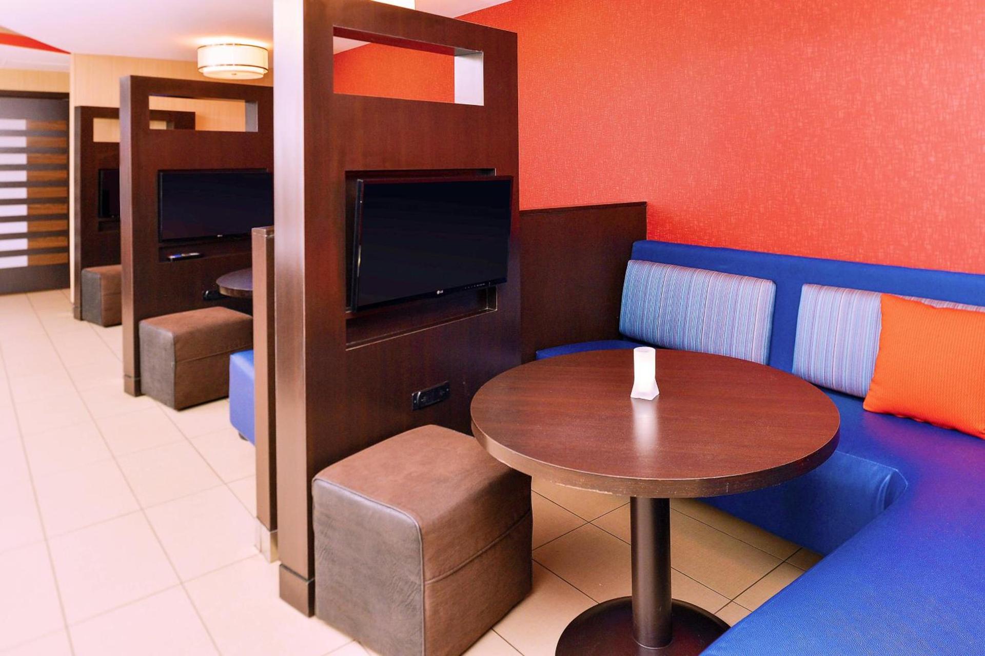 Courtyard by Marriott Denver Cherry Creek photo 23