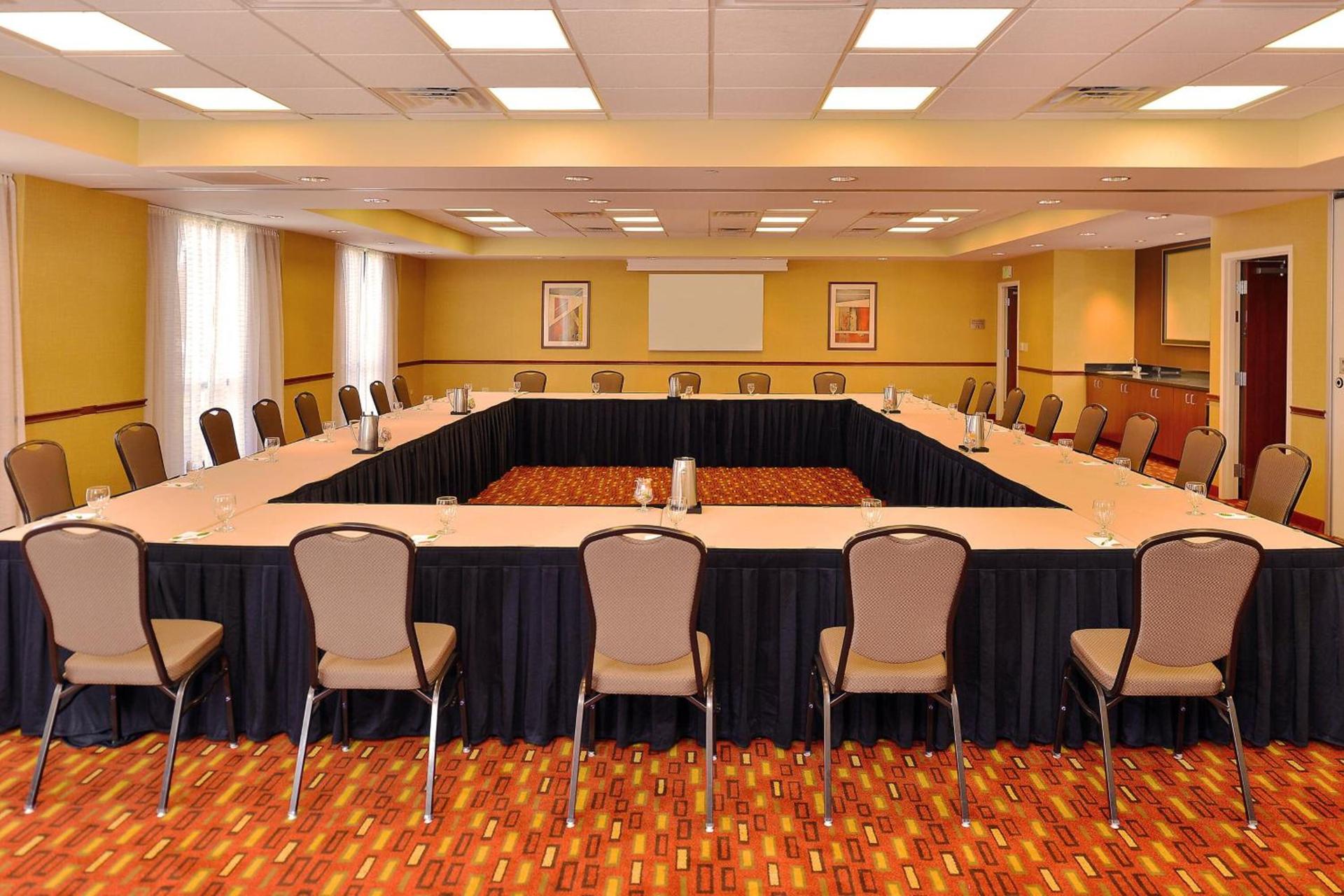 Courtyard by Marriott Denver Cherry Creek photo 45
