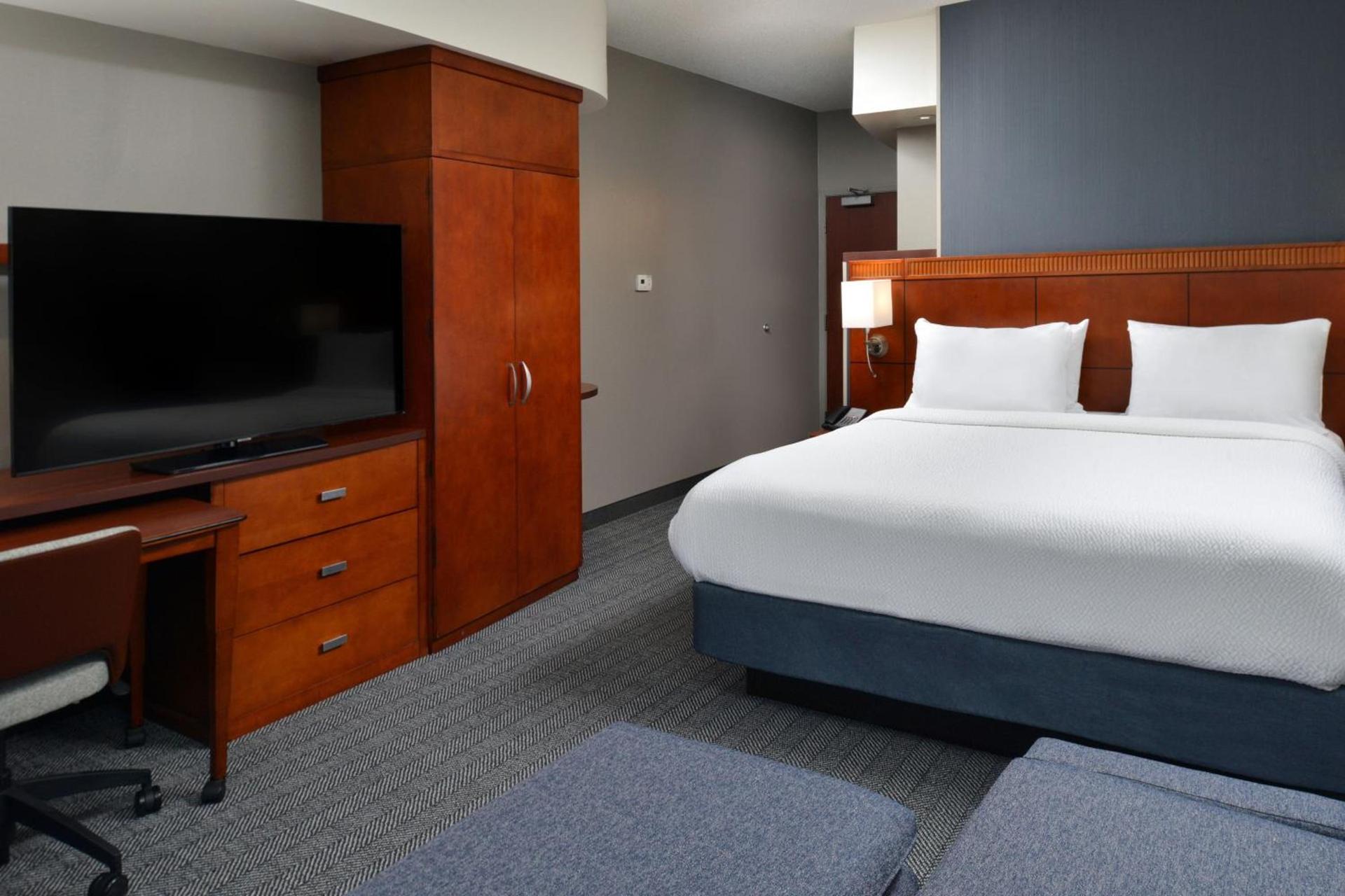 Courtyard by Marriott Harrisburg Hershey photo 8