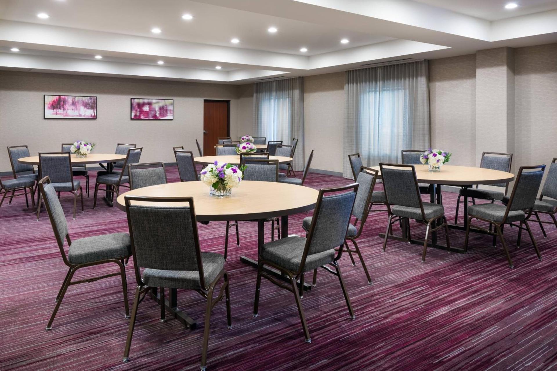 Courtyard by Marriott Buffalo Airport photo 46