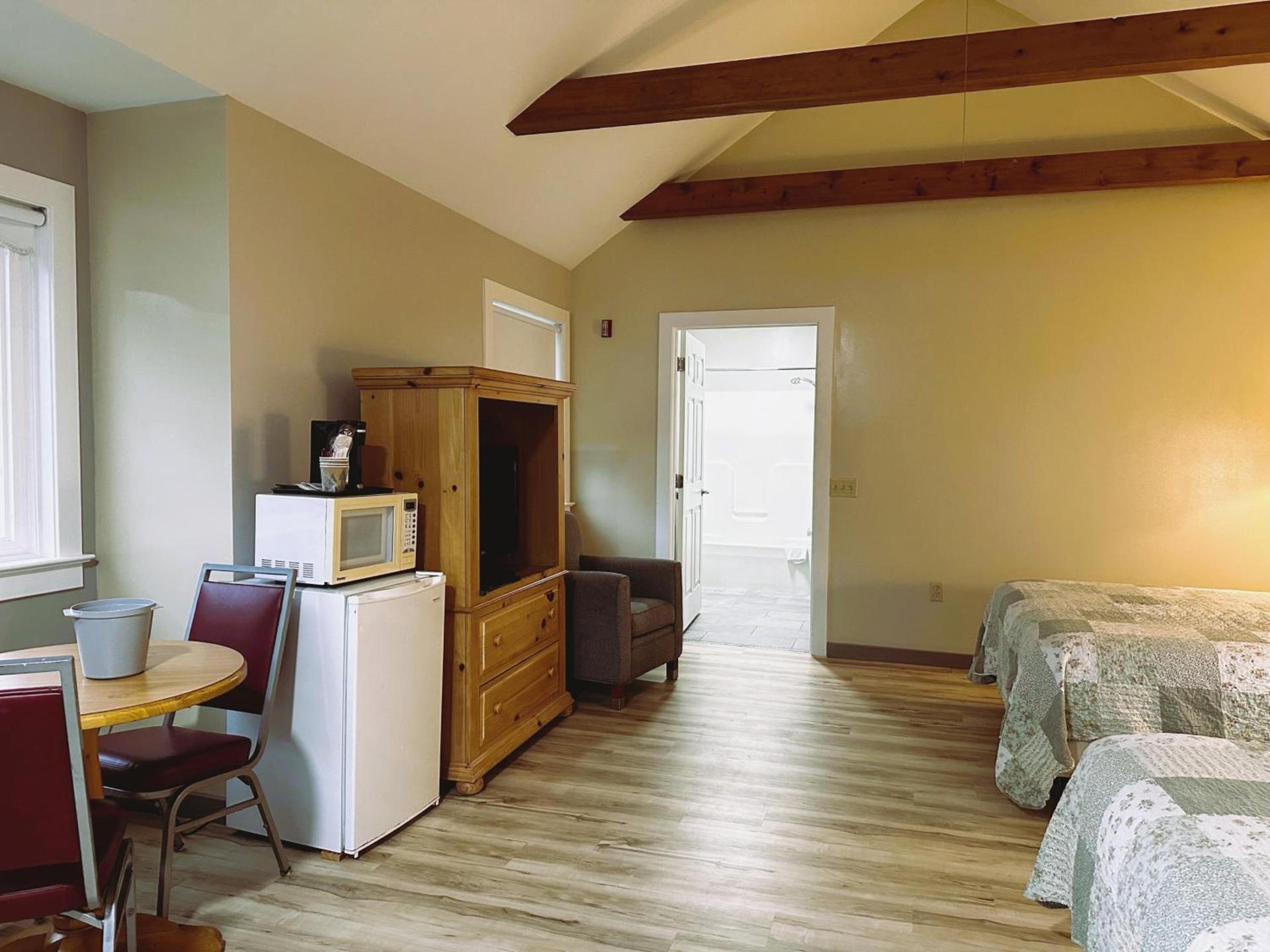 Spruce Lane Lodge and Cottages photo 53