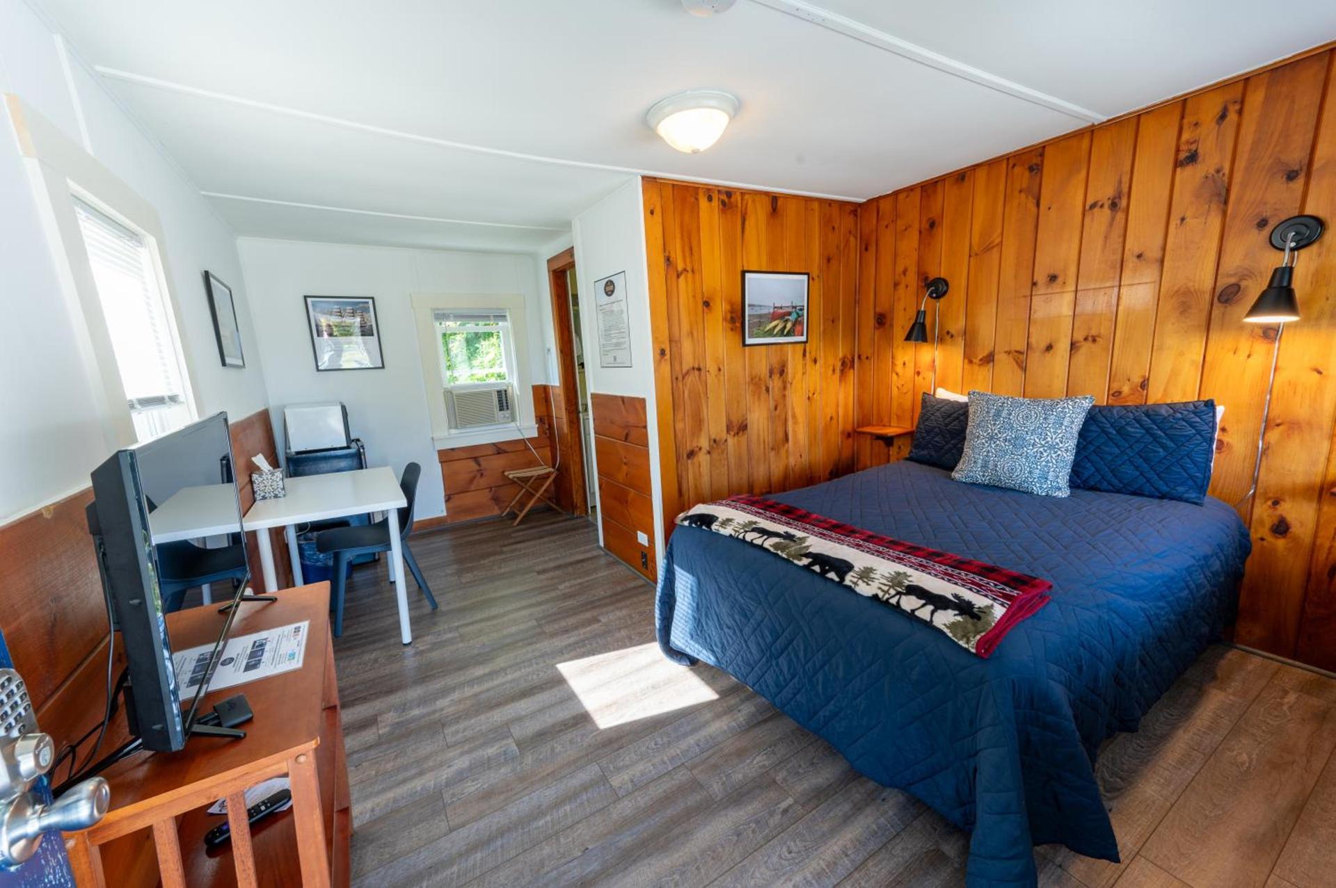 Yardarm Motel photo 15