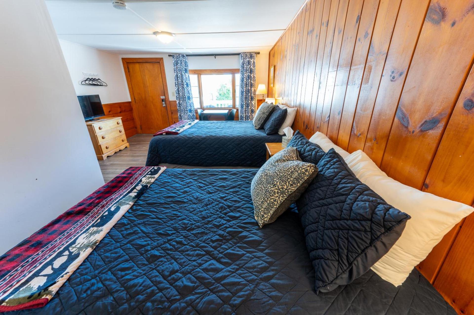 Yardarm Motel photo 21