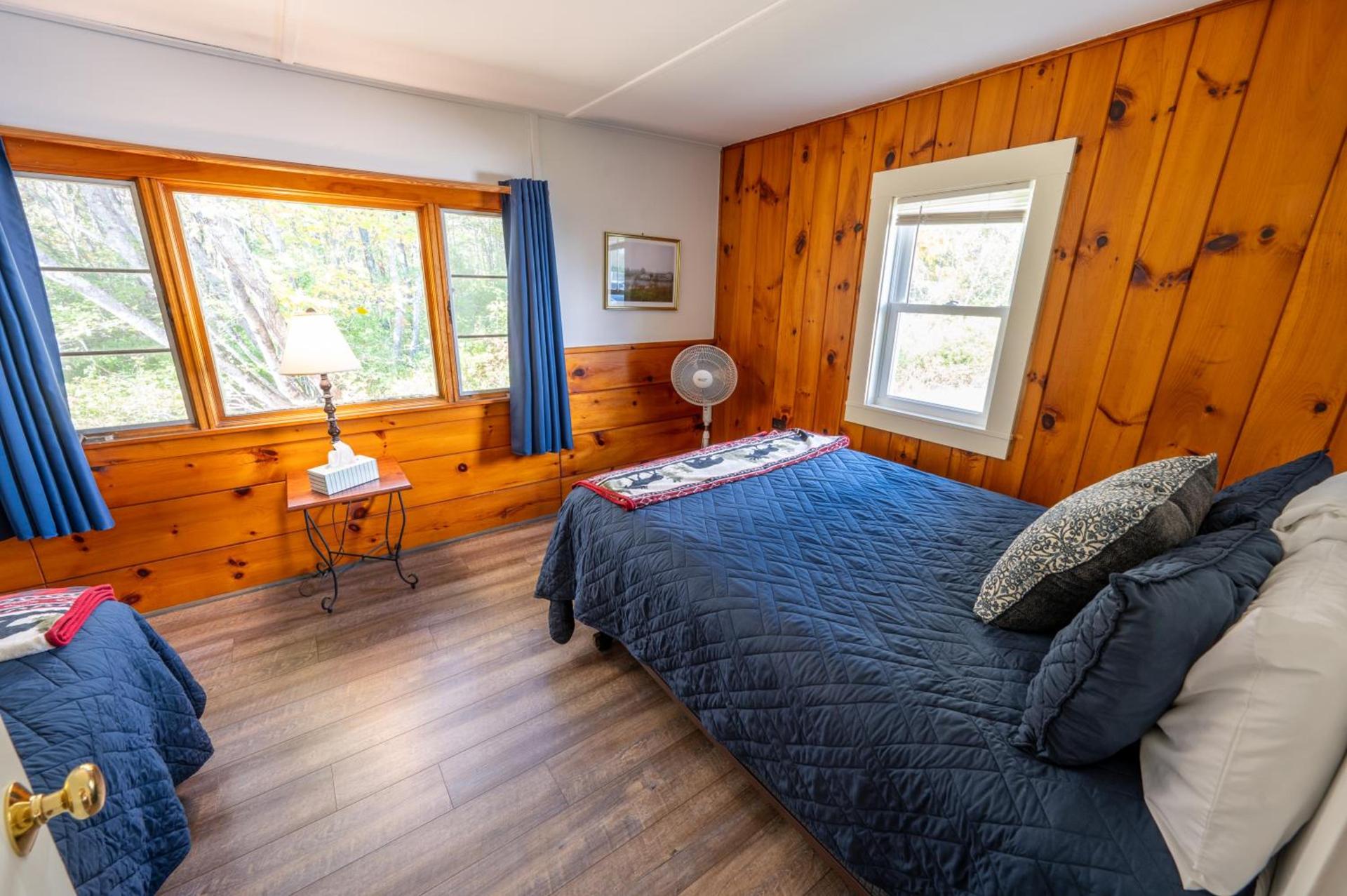 Yardarm Motel photo 27
