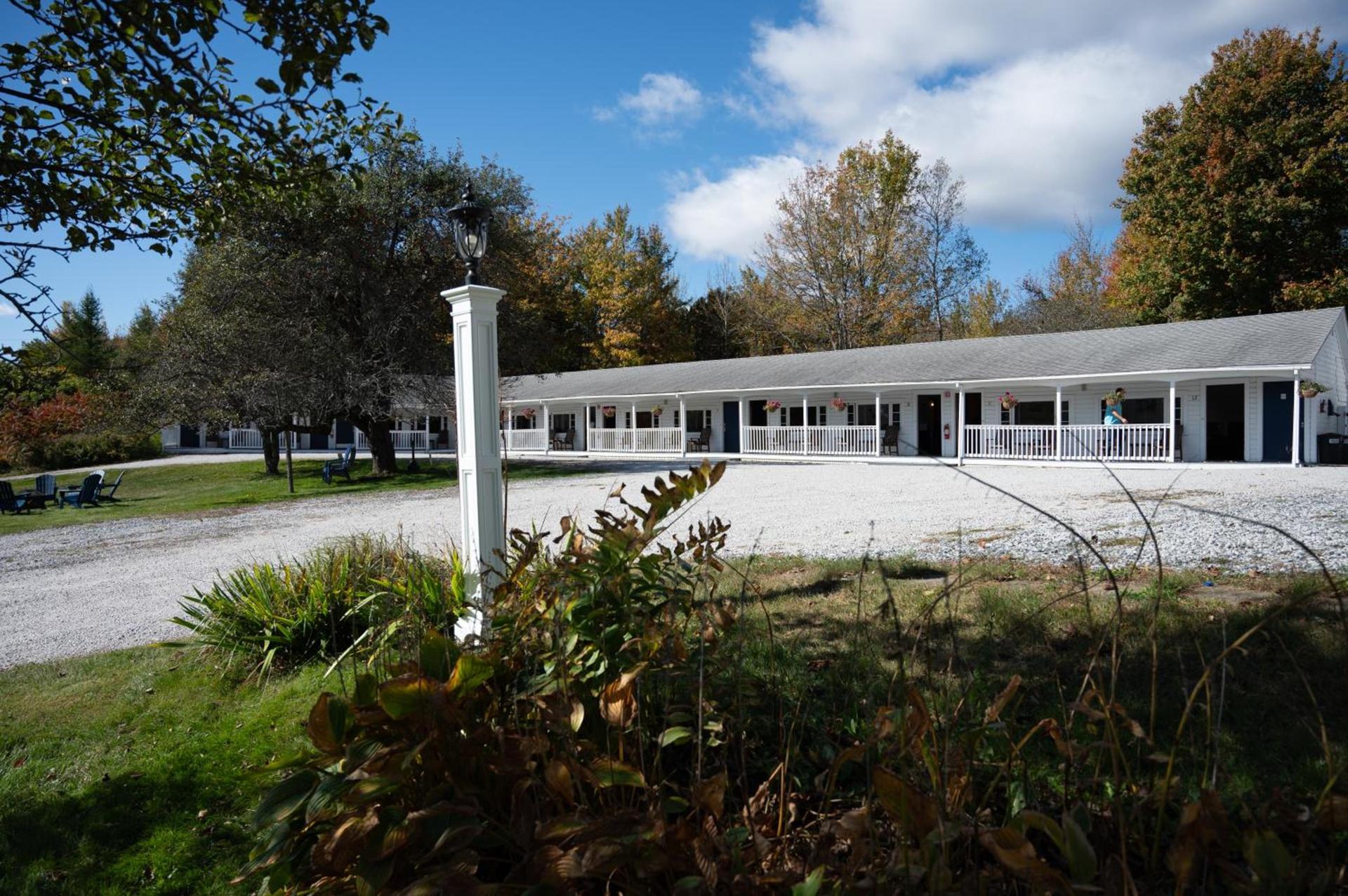 Yardarm Motel photo 38