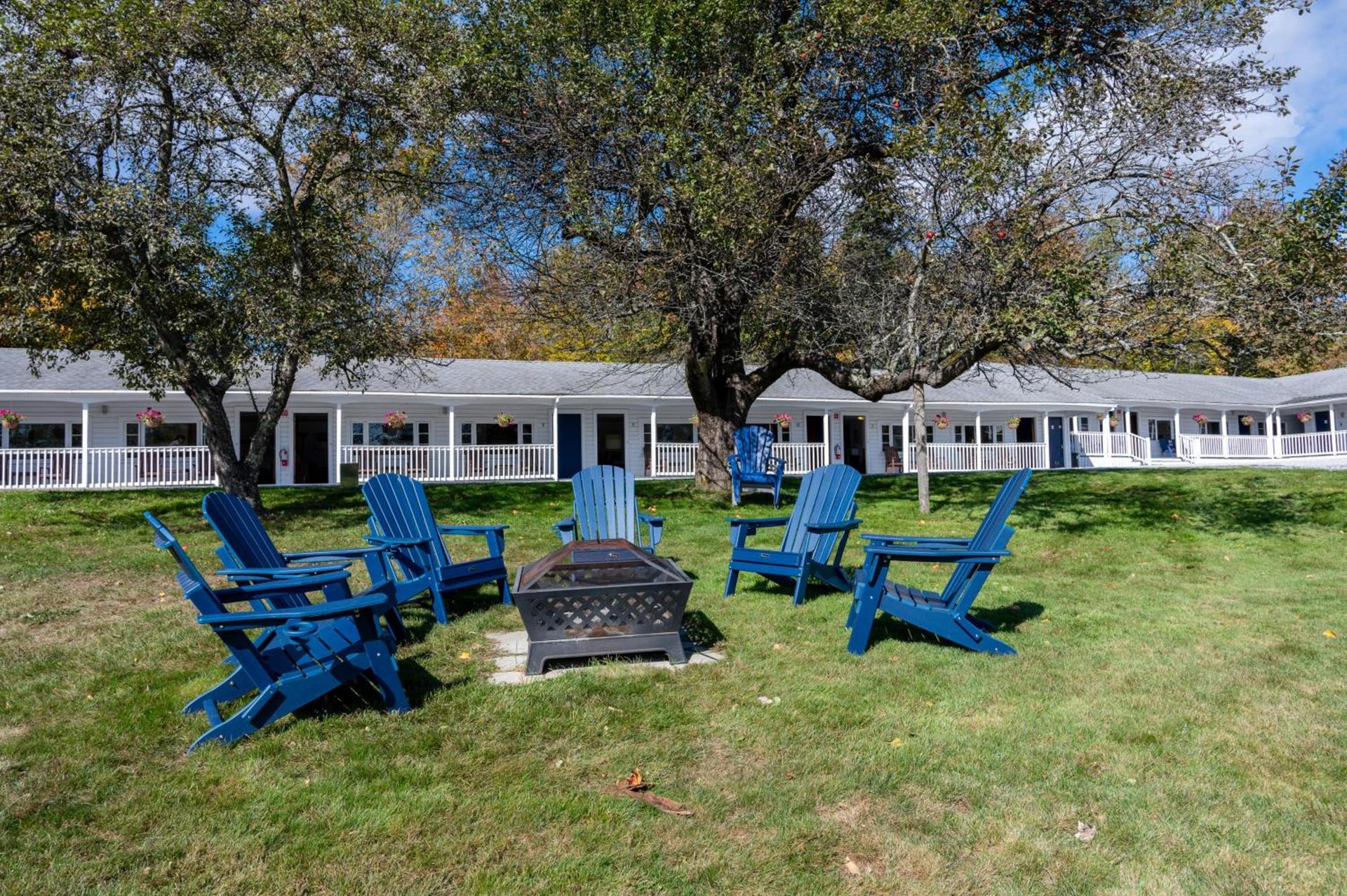 Yardarm Motel photo 46