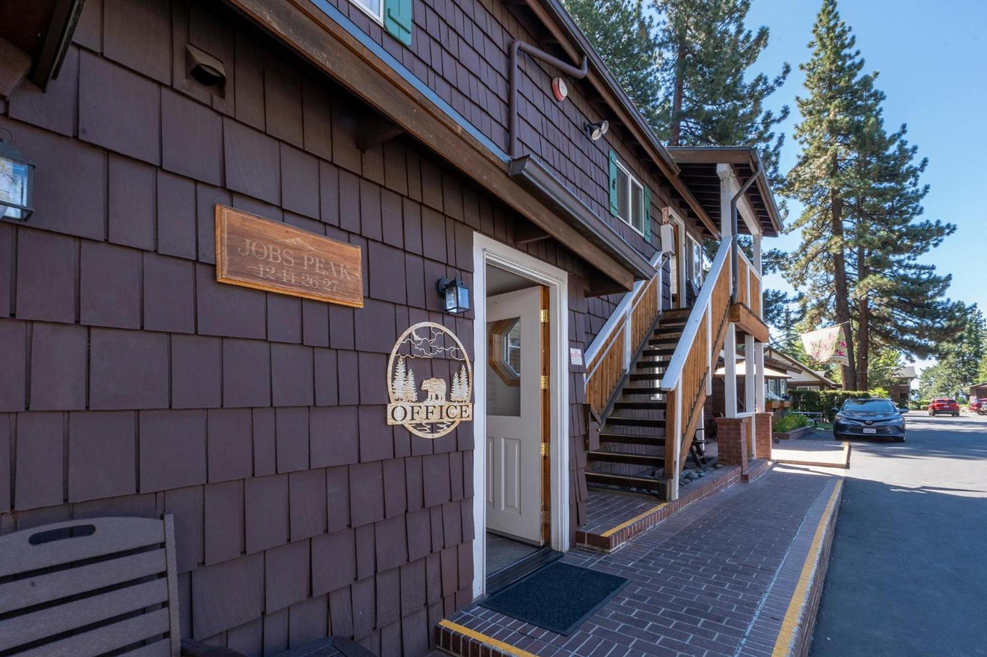 Red Wolf Lakeside Lodge photo 41