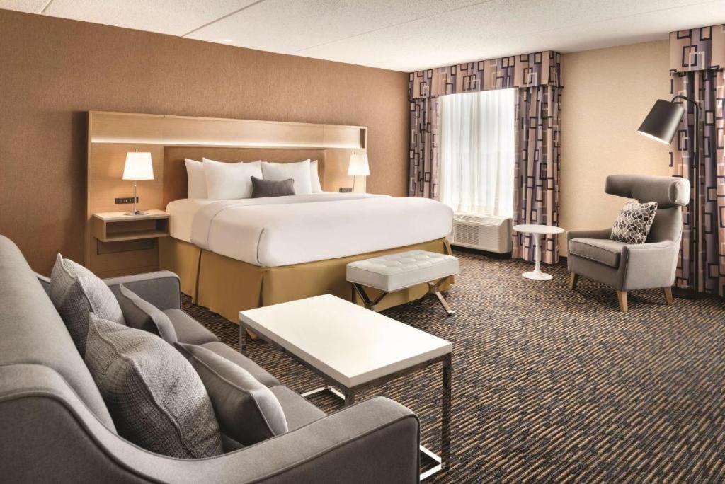 Wyndham Garden Conference Center Champaign - Urbana photo 32