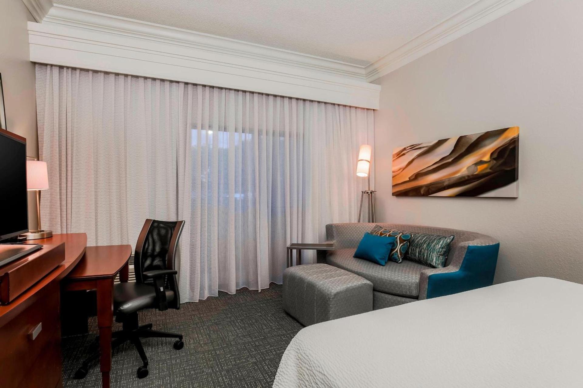 Courtyard by Marriott Orlando Lake Mary North photo 14