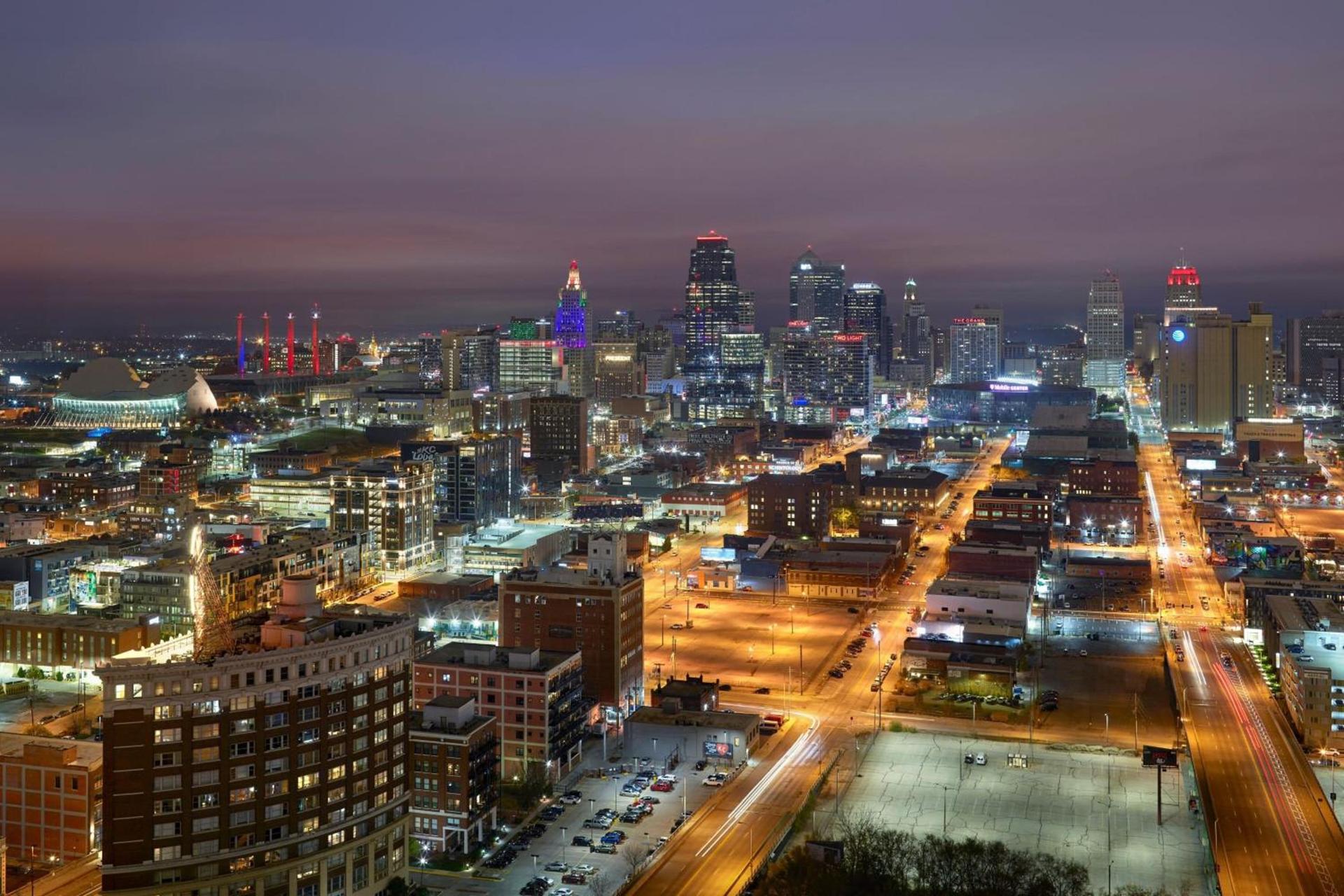 The Westin Kansas City at Crown Center photo 7