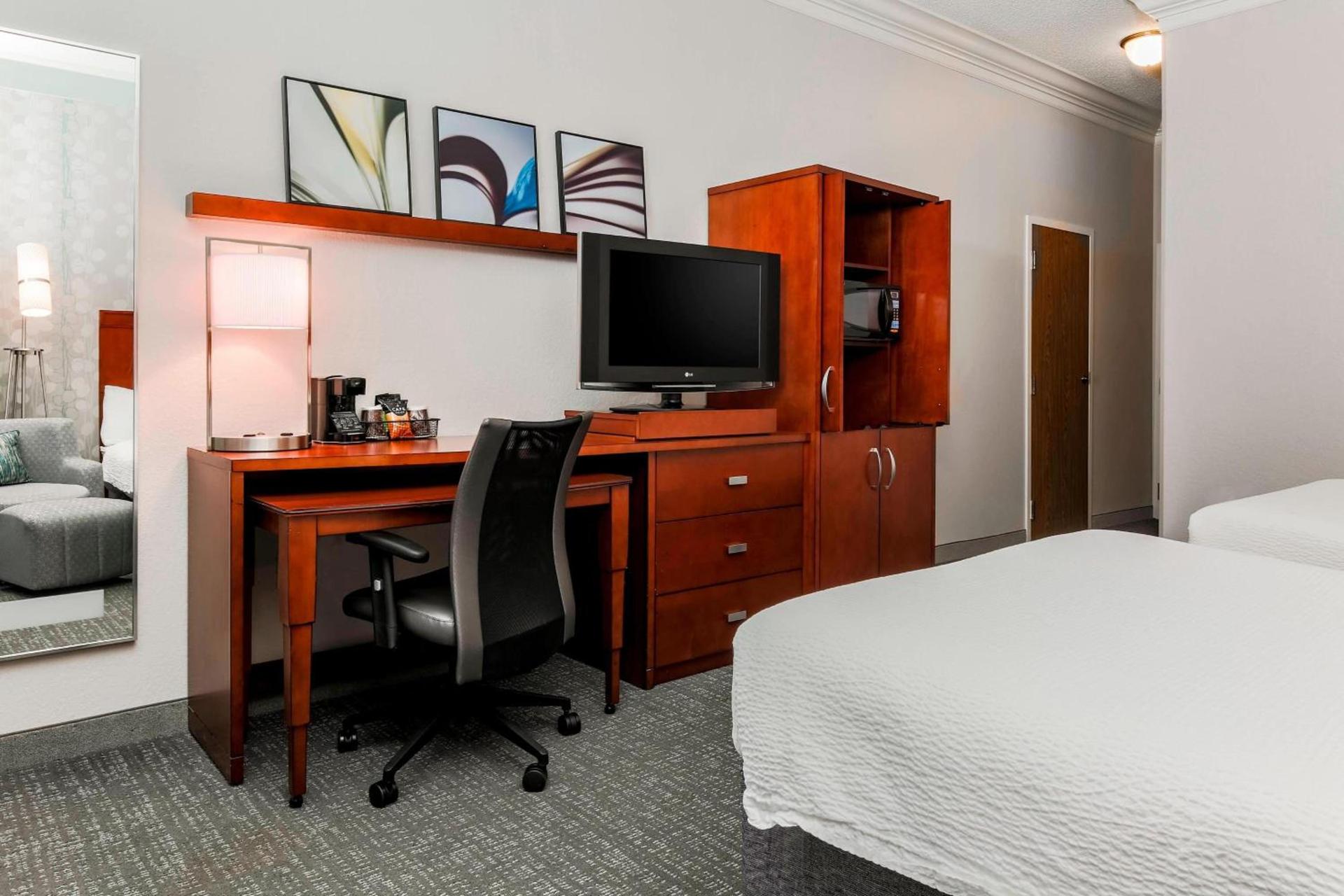 Courtyard by Marriott Orlando Lake Mary North photo 19