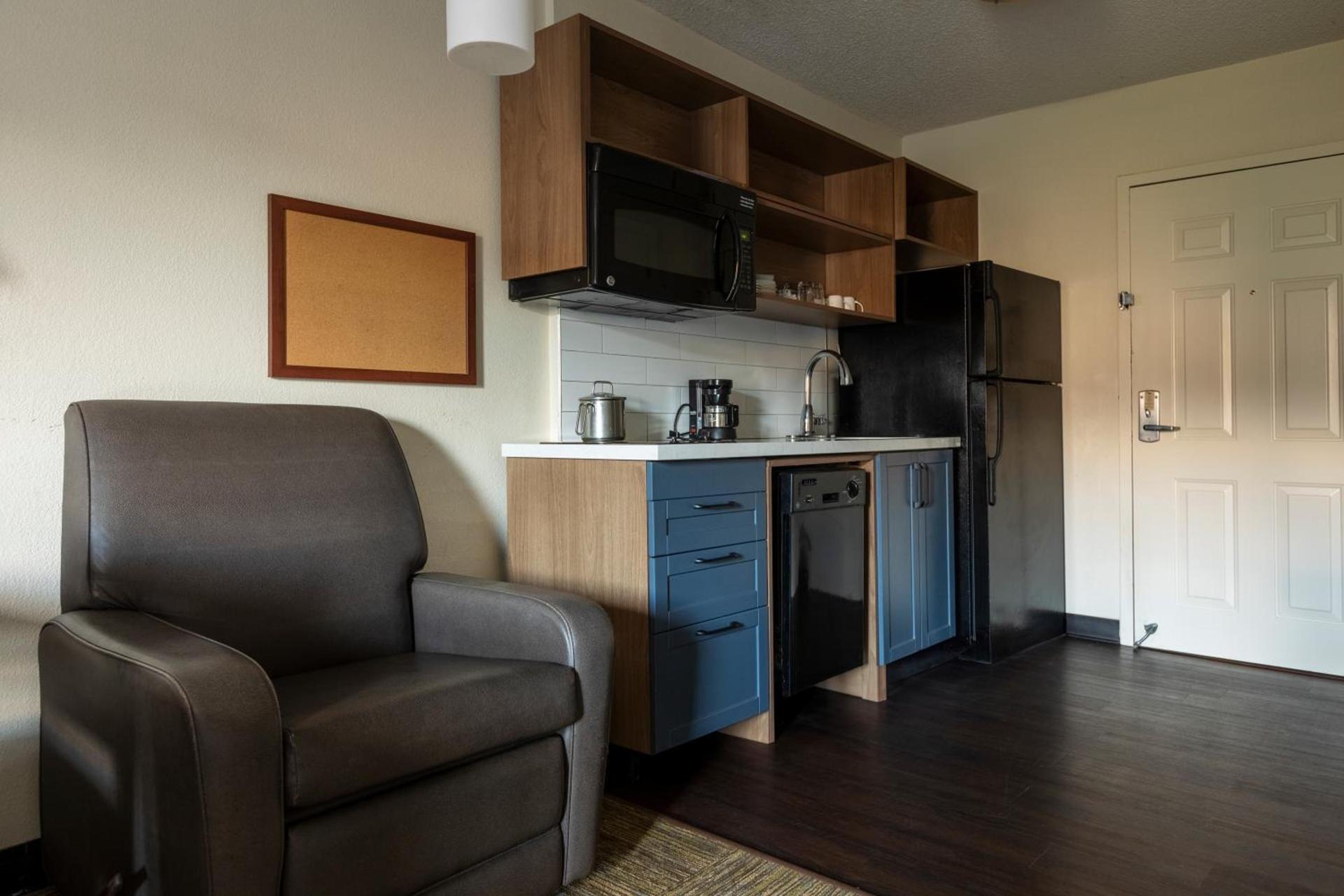 Candlewood Suites Colonial Heights - Fort Lee by IHG photo 30