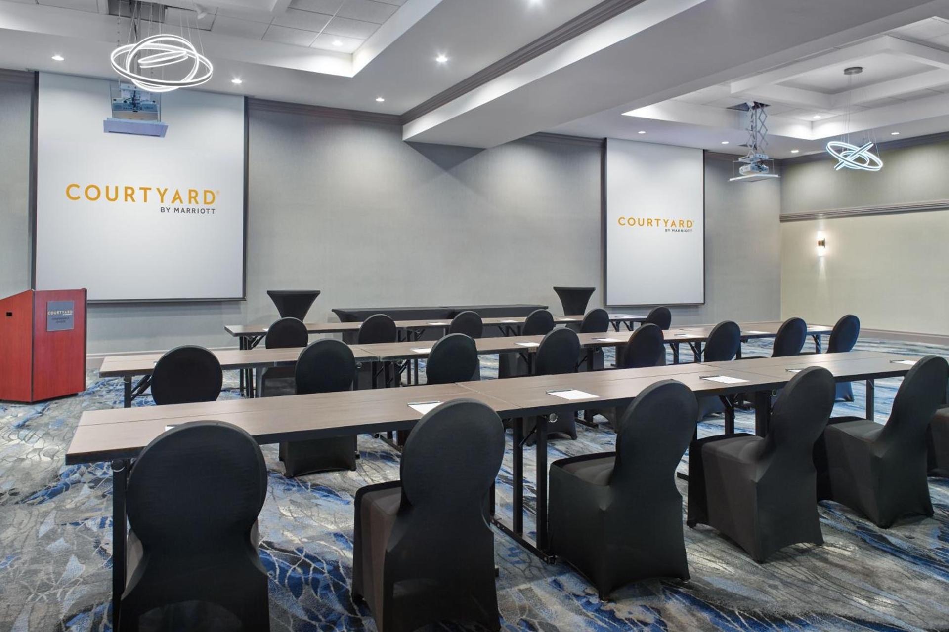 Courtyard Warner Robins photo 53