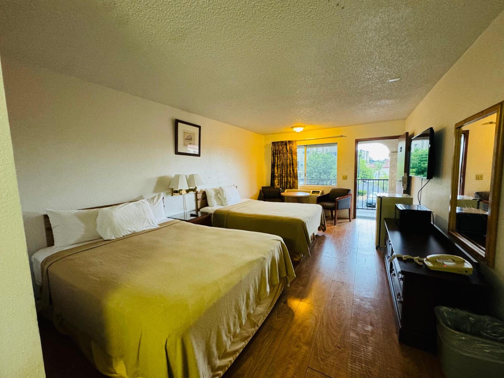 Casa Blanca Hotel - Azusa, Los Angeles photo 12