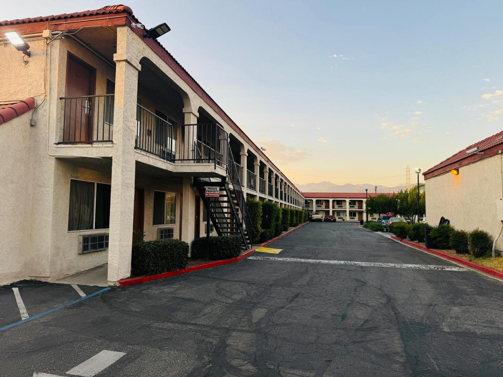 Casa Blanca Hotel - Azusa, Los Angeles photo 23