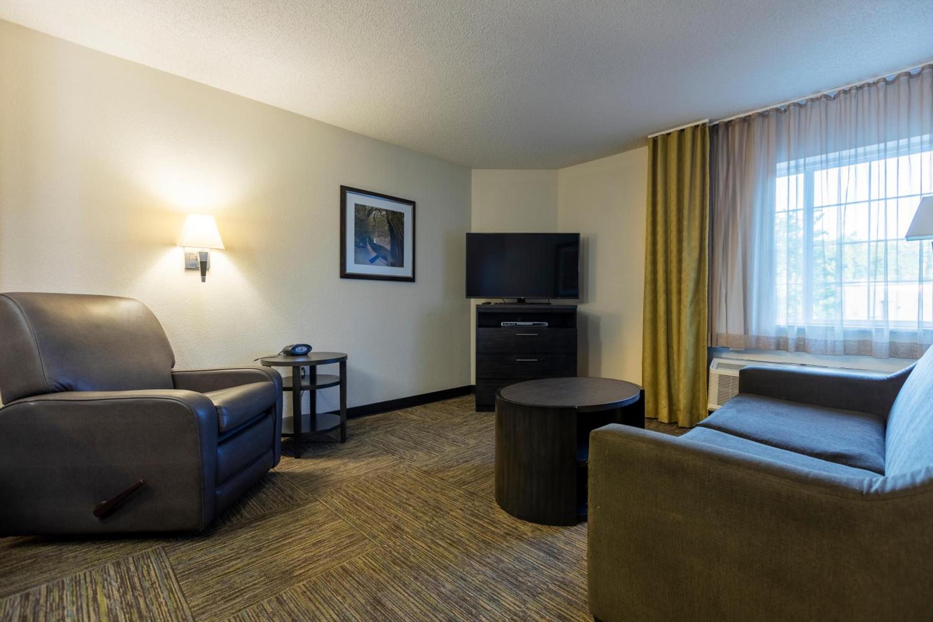 Candlewood Suites Colonial Heights - Fort Lee by IHG photo 37