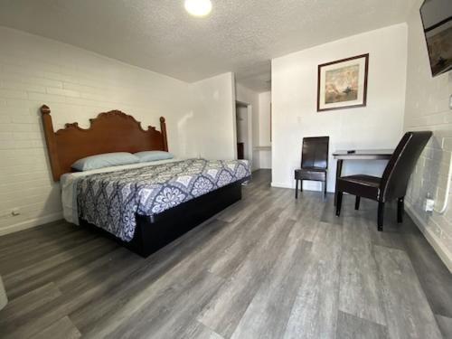 Lucky cuss Motel photo 2
