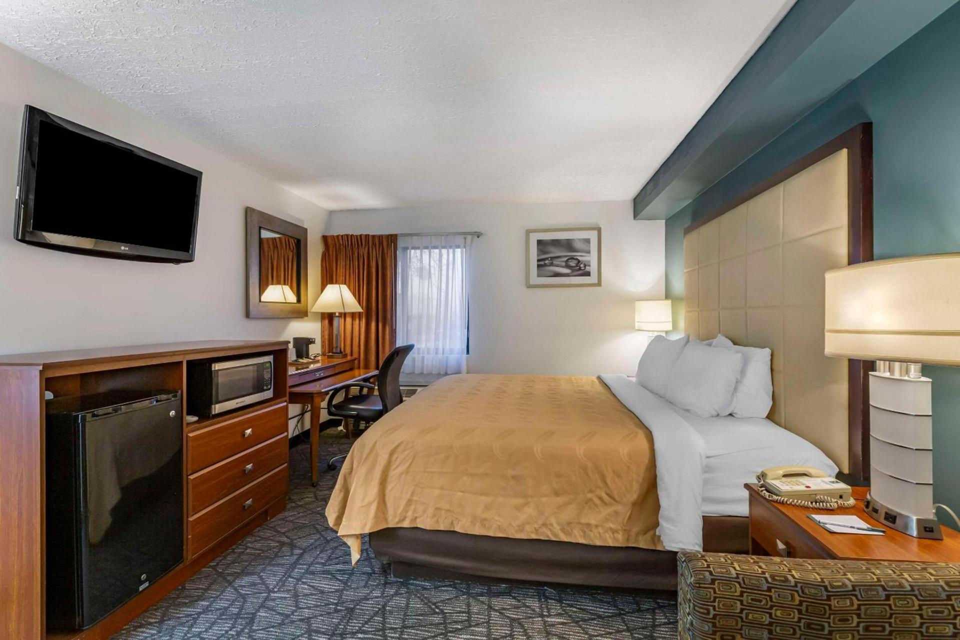 Quality Inn Austintown-Youngstown West photo 11