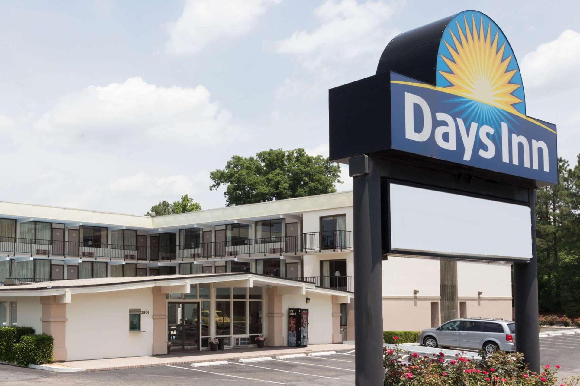 Motel 6 Raleigh, NC – Downtown South photo 1