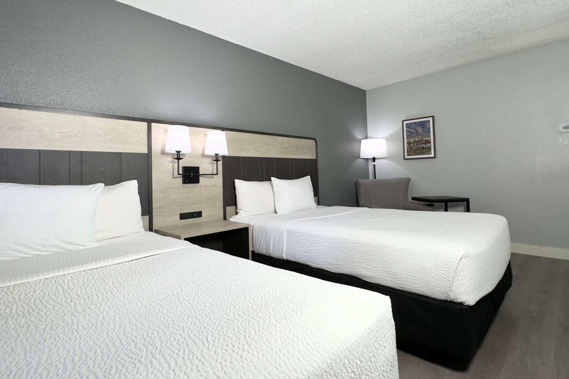 La Quinta Inn by Wyndham Stockton photo 18