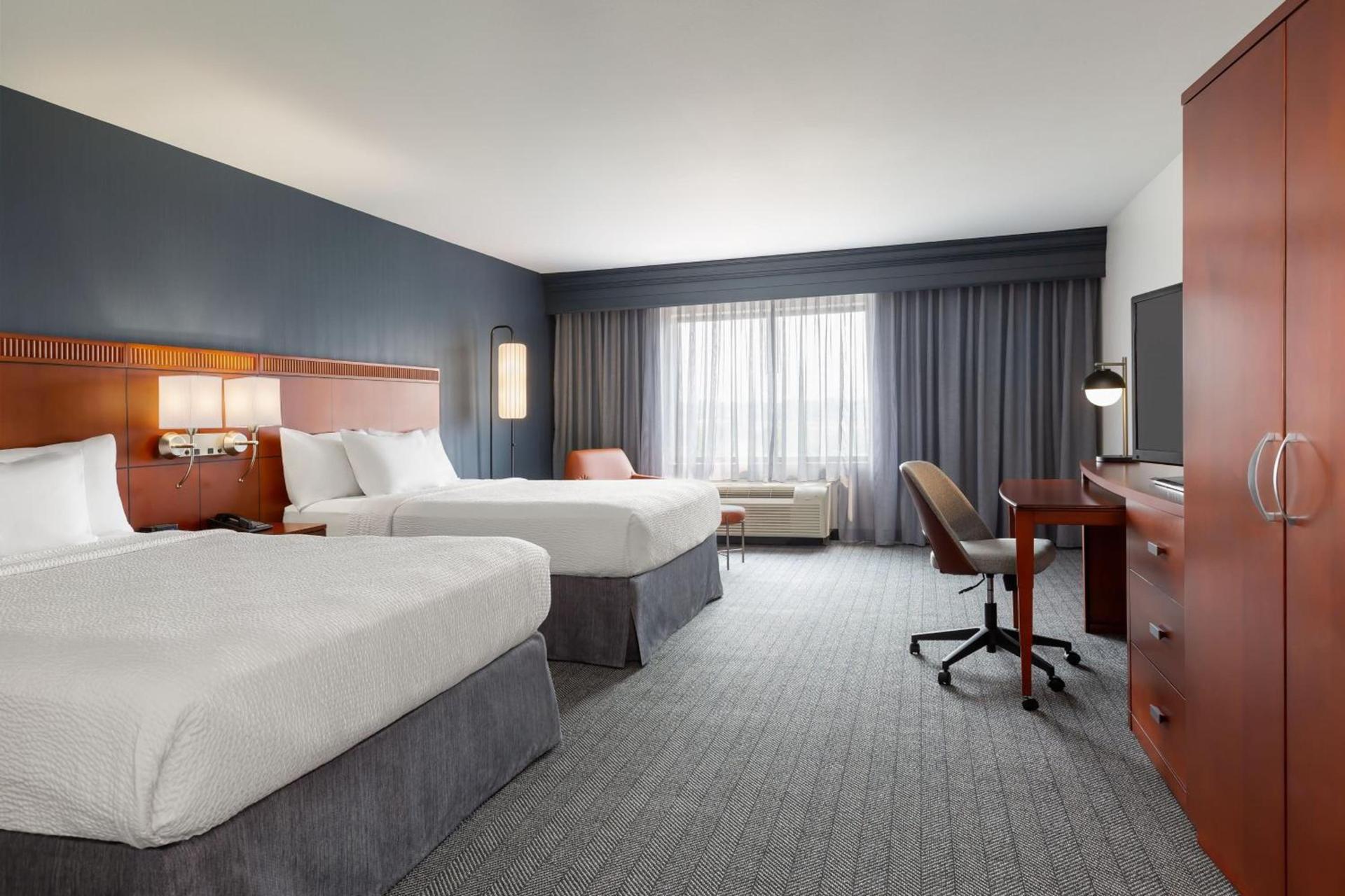 Courtyard by Marriott Madison West / Middleton photo 12