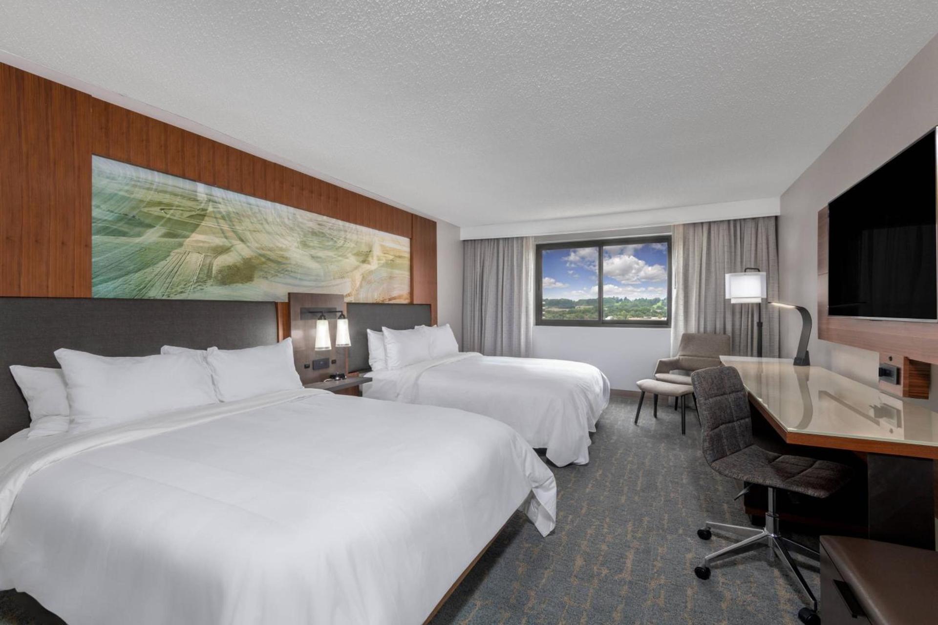 Madison Marriott West photo 12