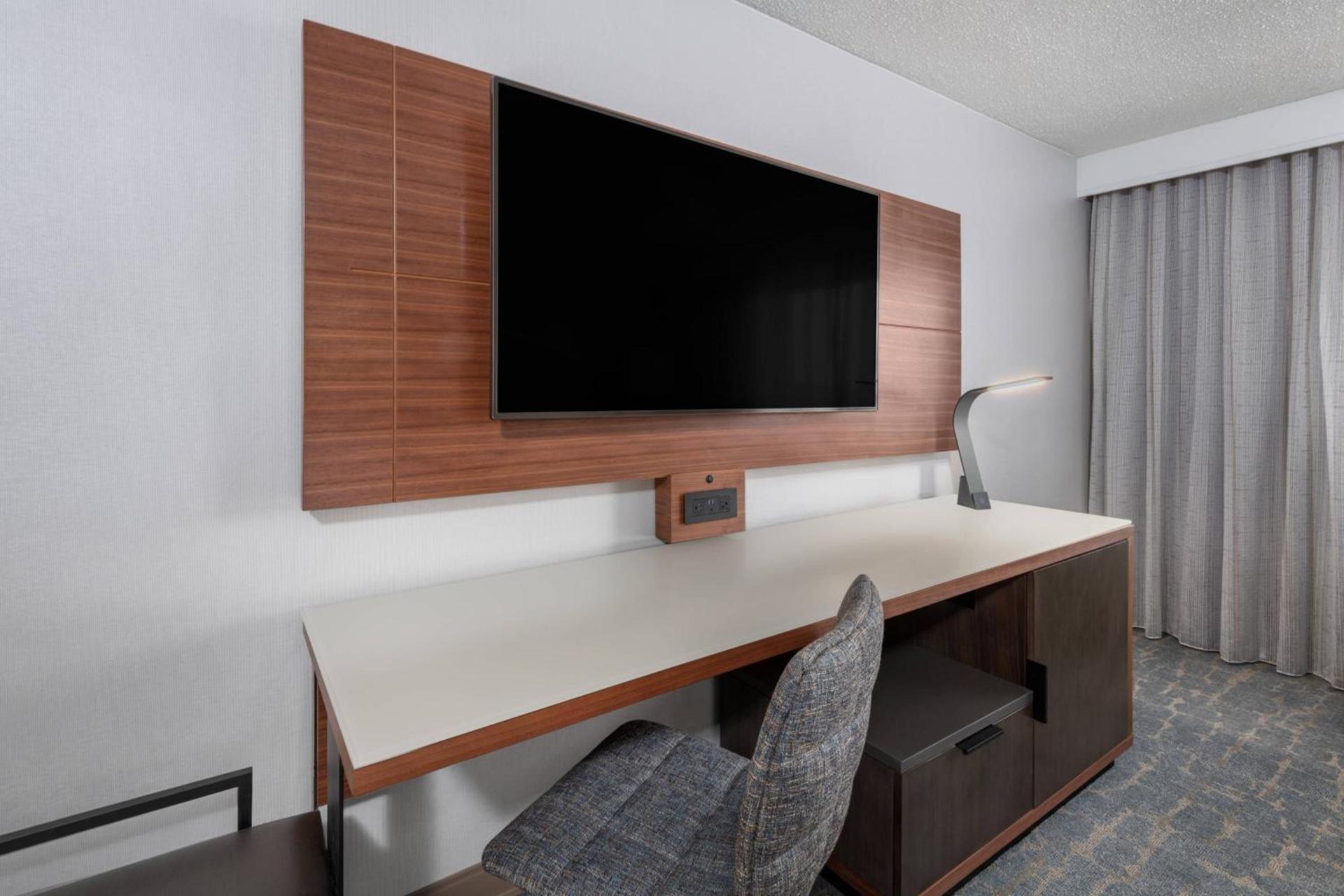 Madison Marriott West photo 20