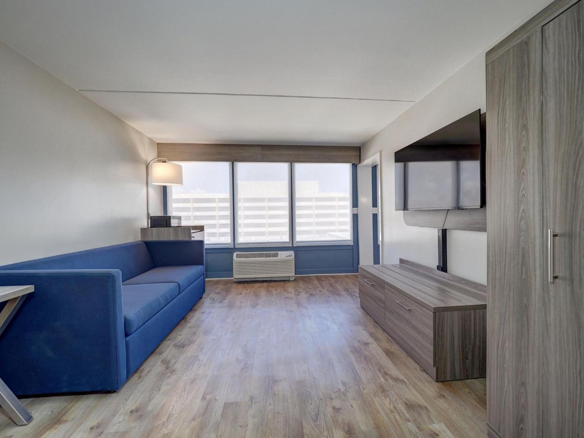 Holiday Inn Express Corpus Christi - Beachfront by IHG photo 86