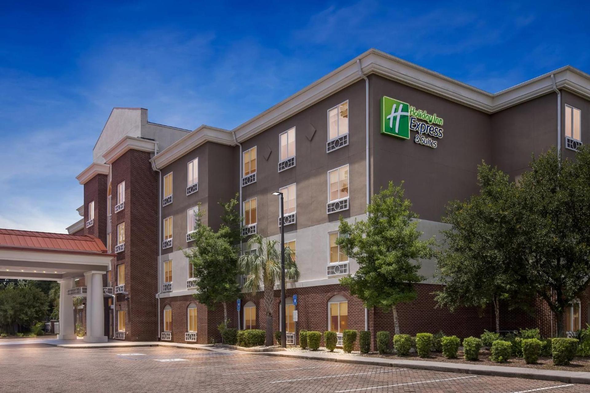 Holiday Inn Express Hotel & Suites Savannah Midtown by IHG photo 1