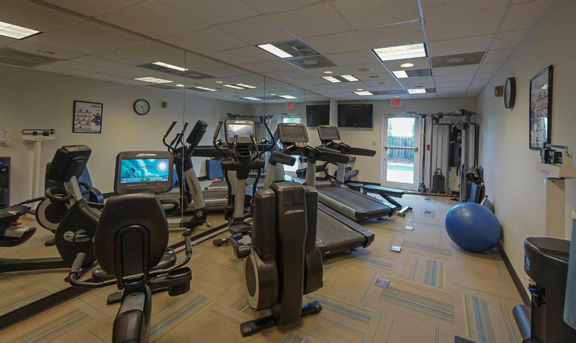 Holiday Inn Express Hotel & Suites Savannah Midtown by IHG photo 44