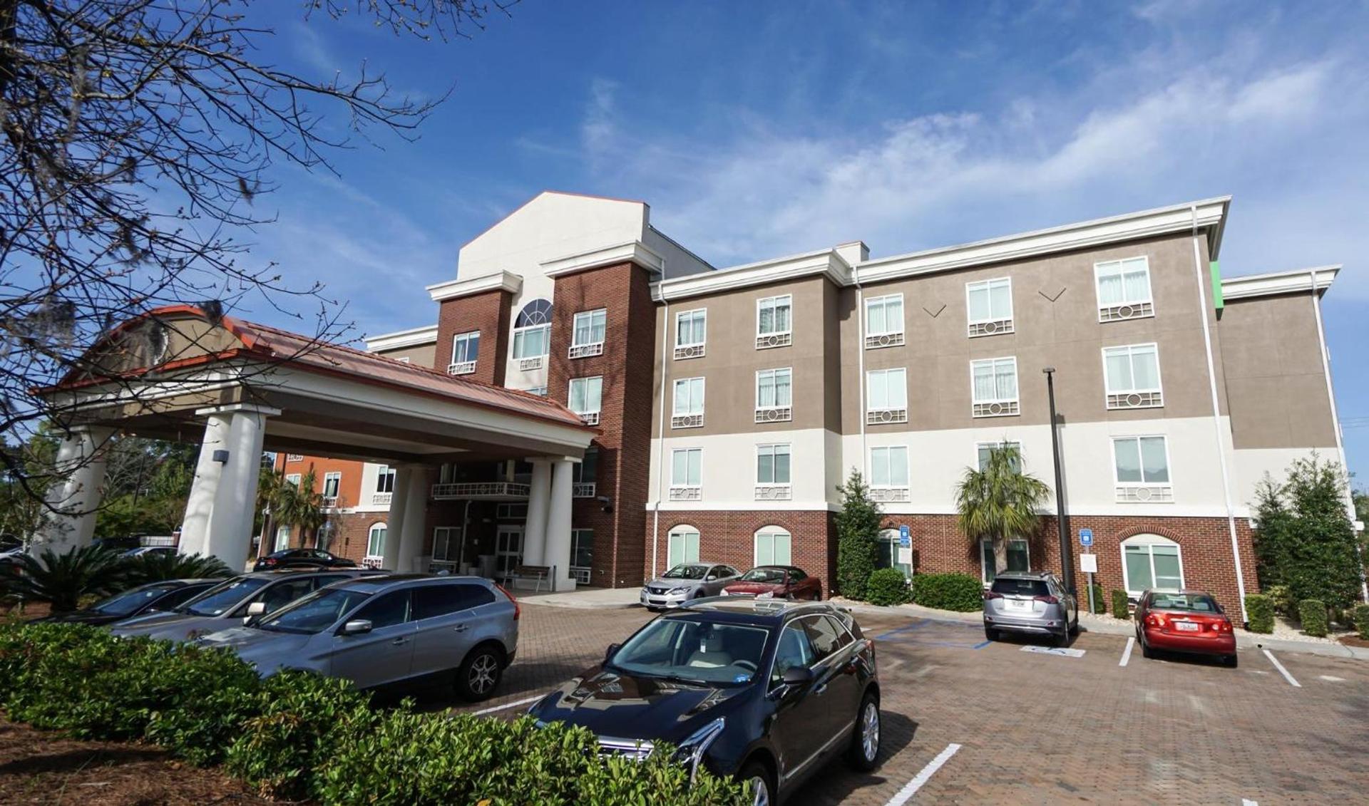 Holiday Inn Express Hotel & Suites Savannah Midtown by IHG photo 56