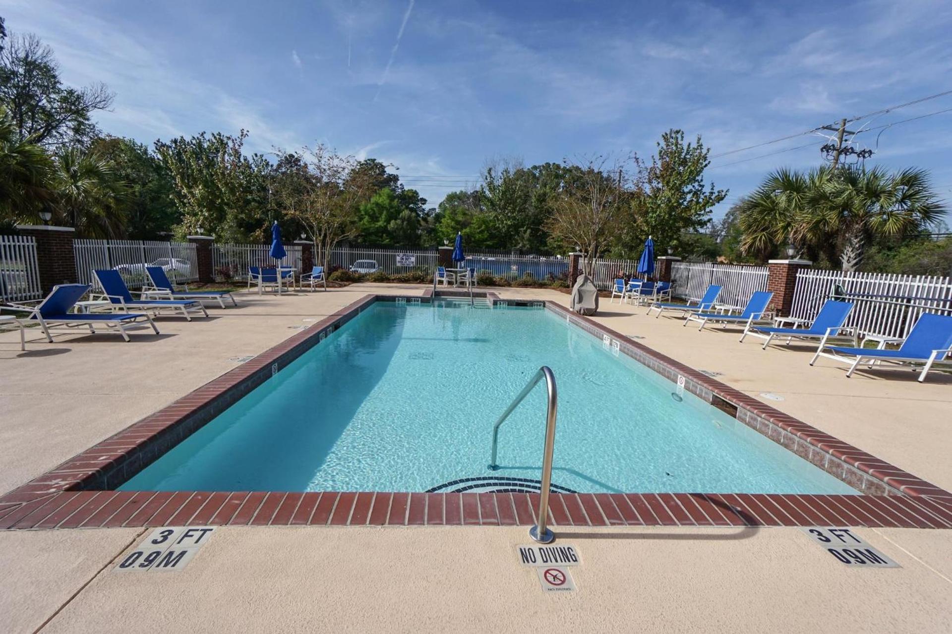 Holiday Inn Express Hotel & Suites Savannah Midtown by IHG photo 33