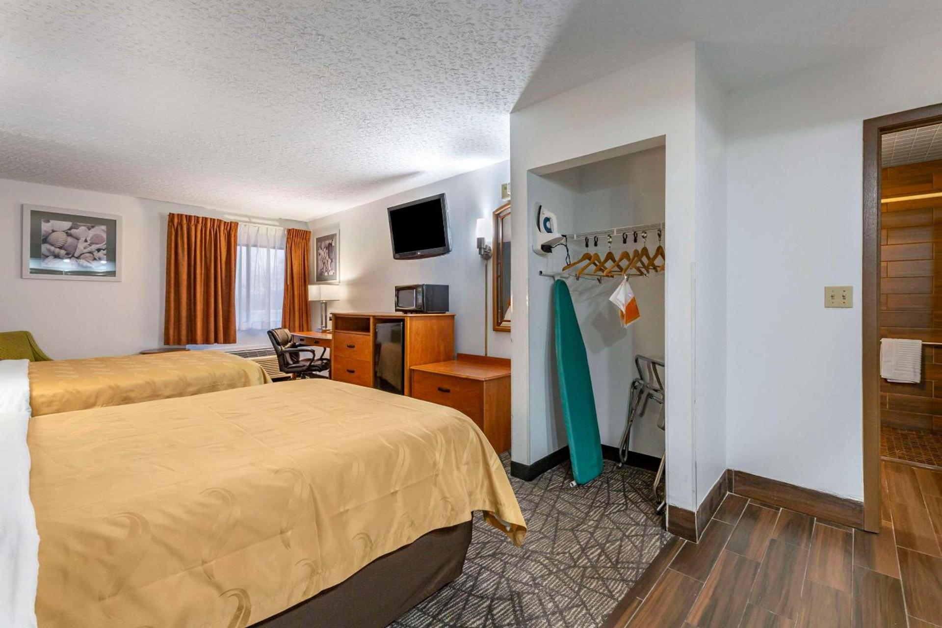 Quality Inn Austintown-Youngstown West photo 8