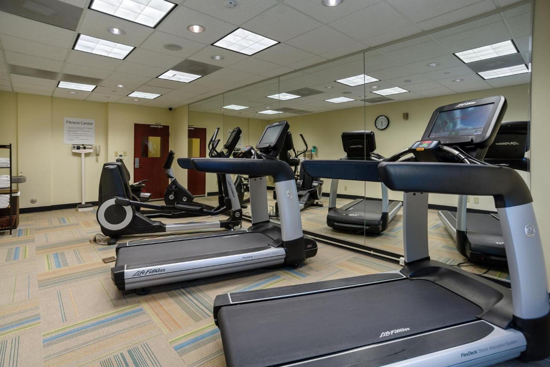 Holiday Inn Express Hotel & Suites Savannah Midtown by IHG photo 49