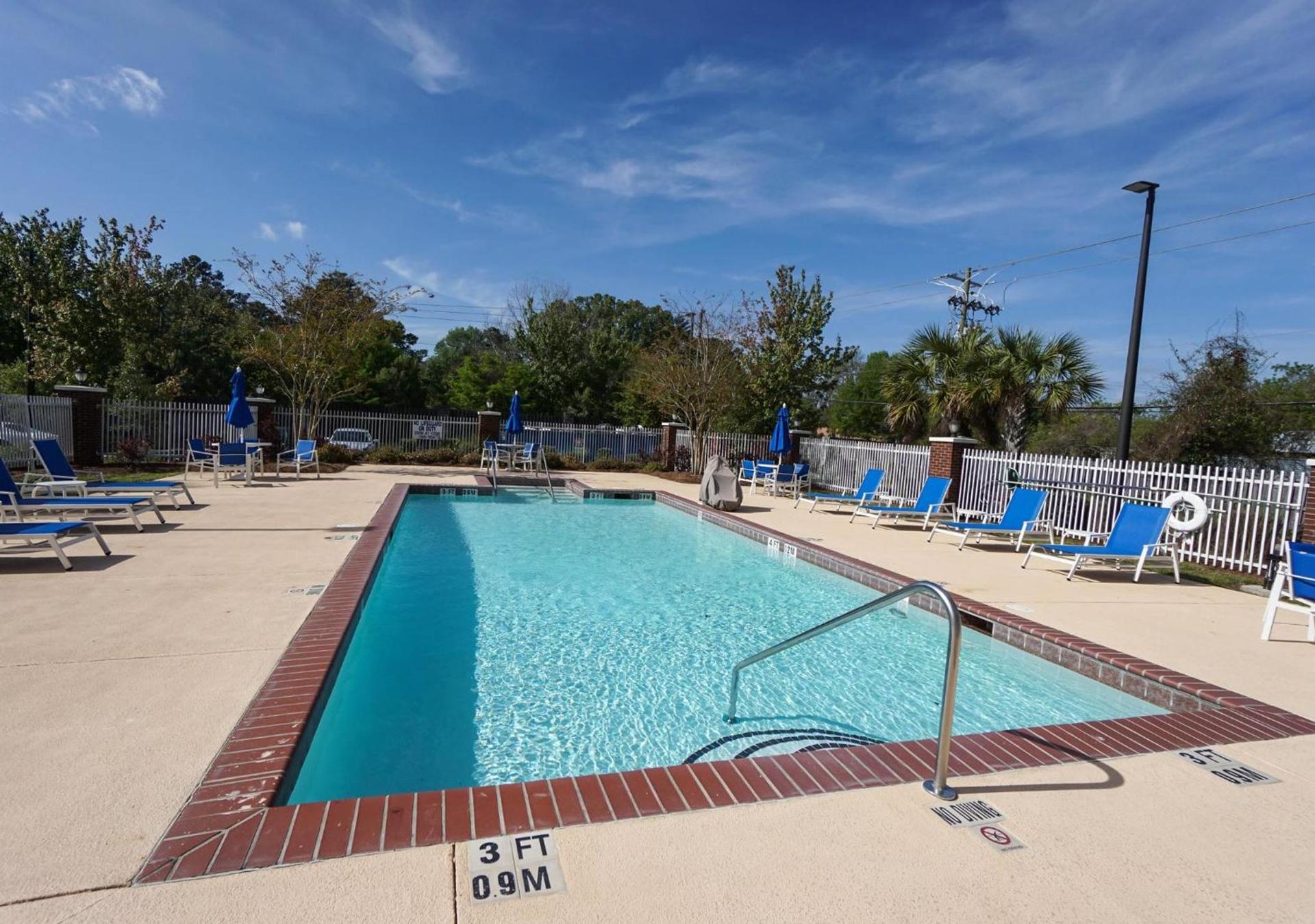 Holiday Inn Express Hotel & Suites Savannah Midtown by IHG photo 46