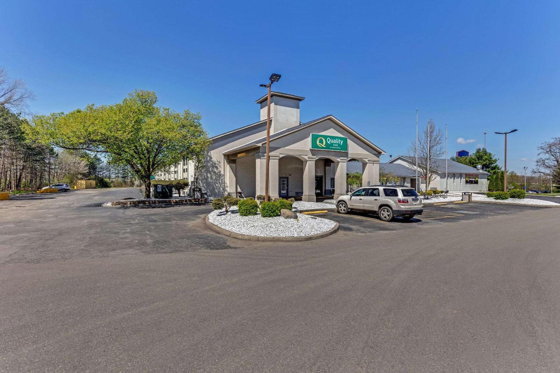 Quality Inn Austintown-Youngstown West photo 2