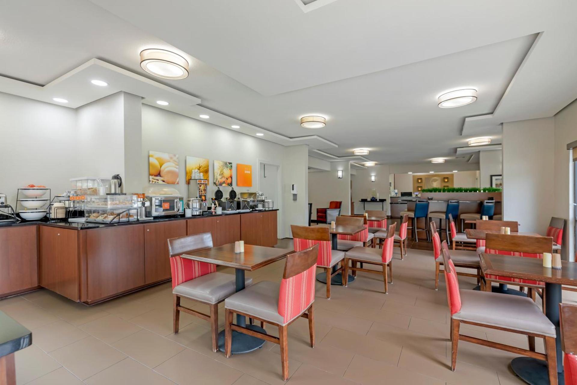 Comfort Inn & Suites Covington - Mandeville photo 48